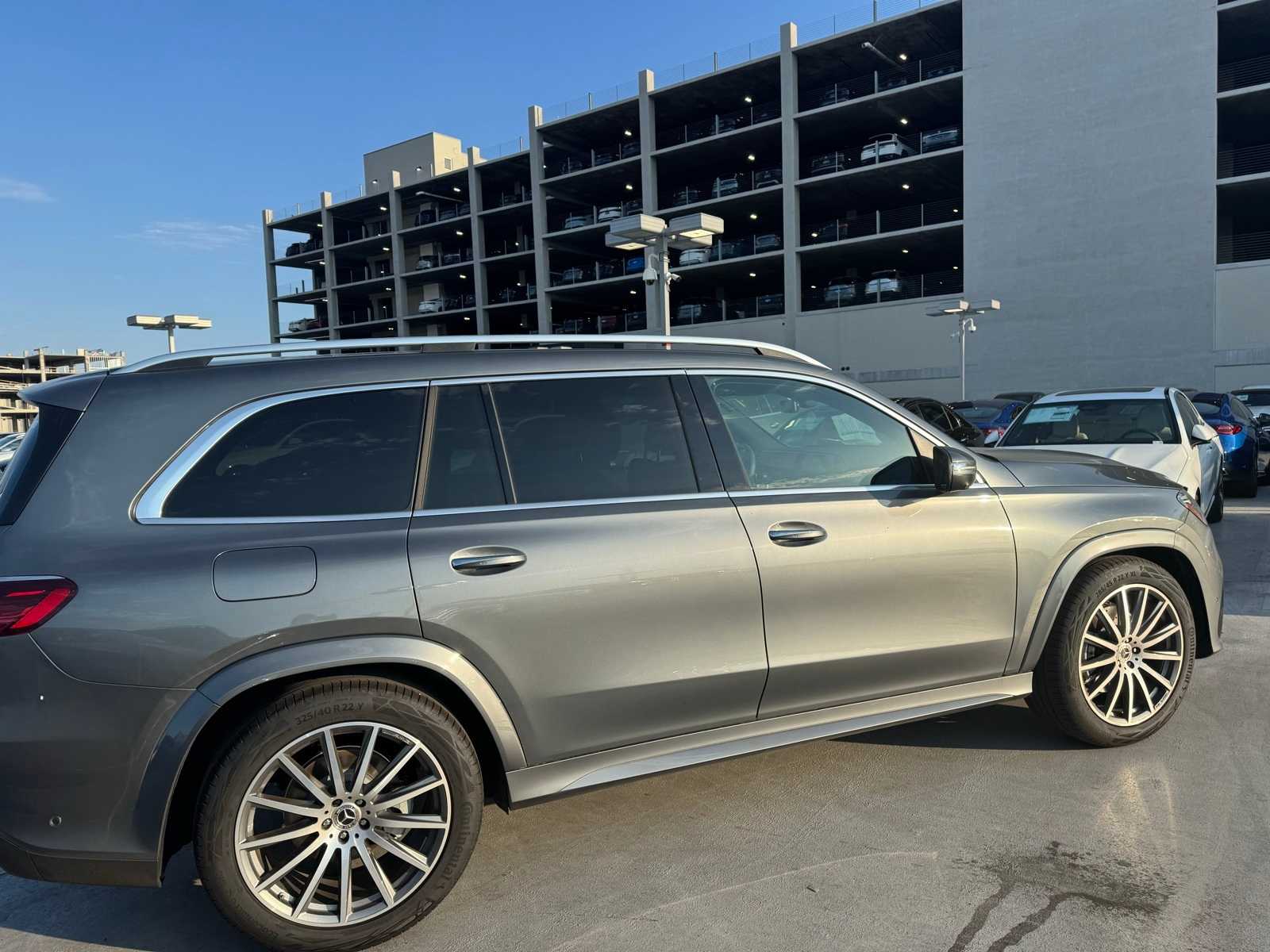 Thumbnail: 2025 Mercedes-Benz GLS - 5