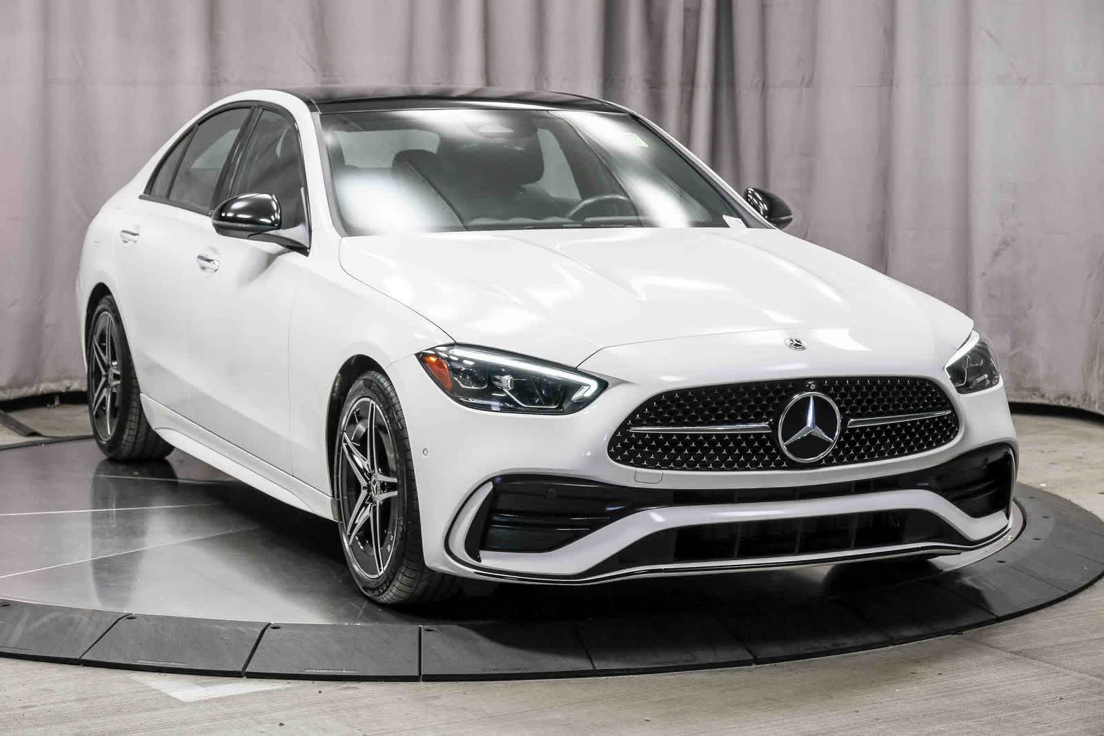 Thumbnail: 2022 Mercedes-Benz C-Class - 4
