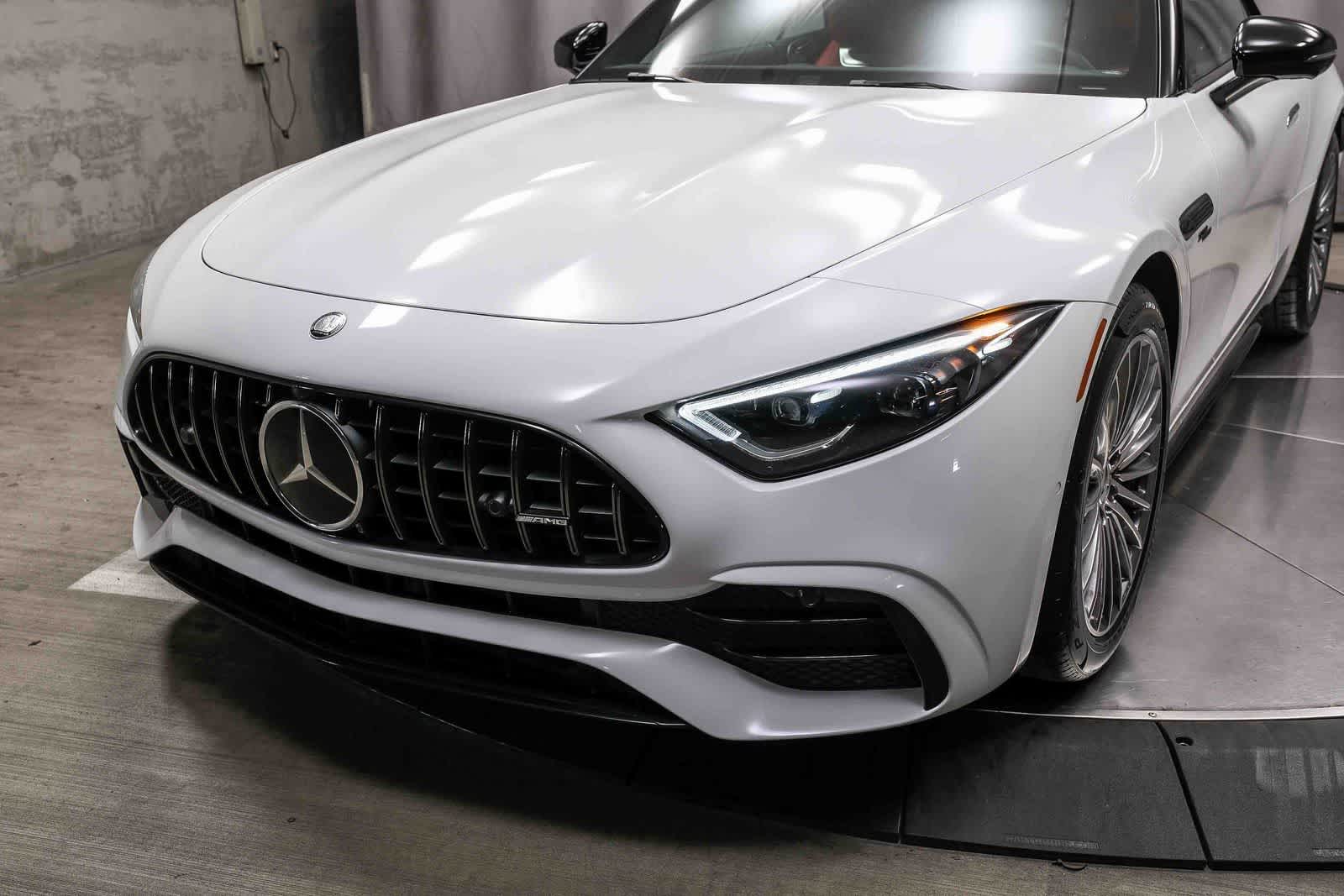 Thumbnail: 2023 Mercedes-Benz SL-Class - 10
