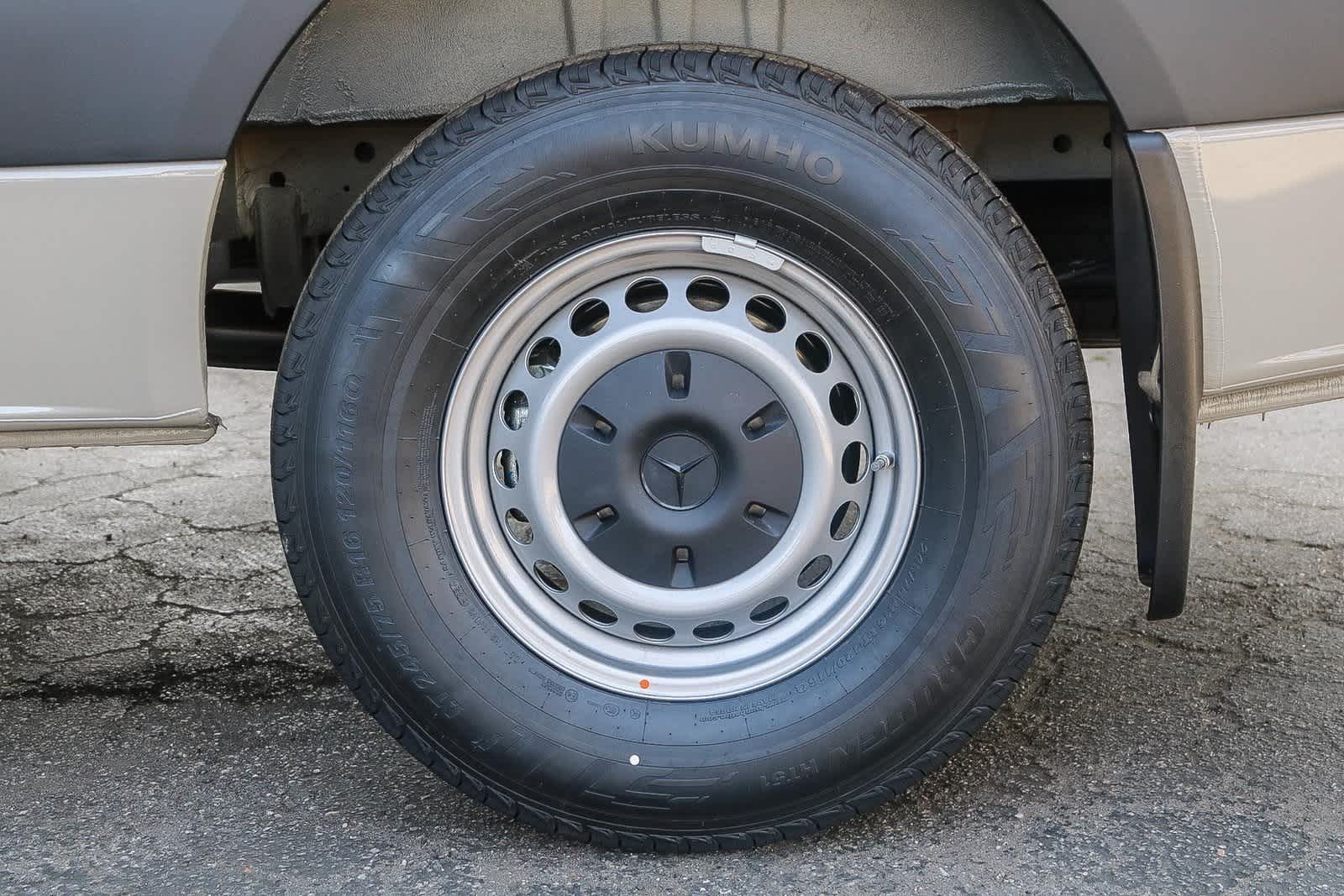 Thumbnail: 2025 Mercedes-Benz Sprinter - 10