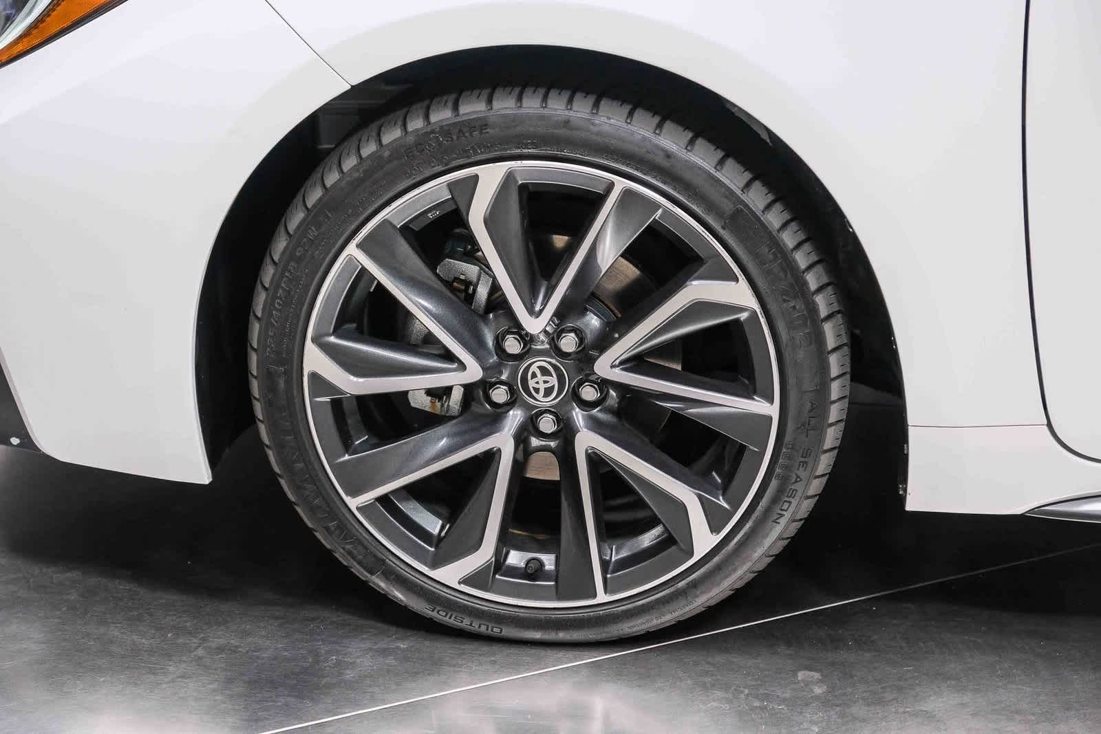 Thumbnail: 2022 Toyota Corolla - 10