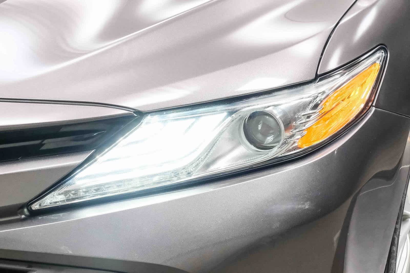 Thumbnail: 2019 Toyota Camry - 11