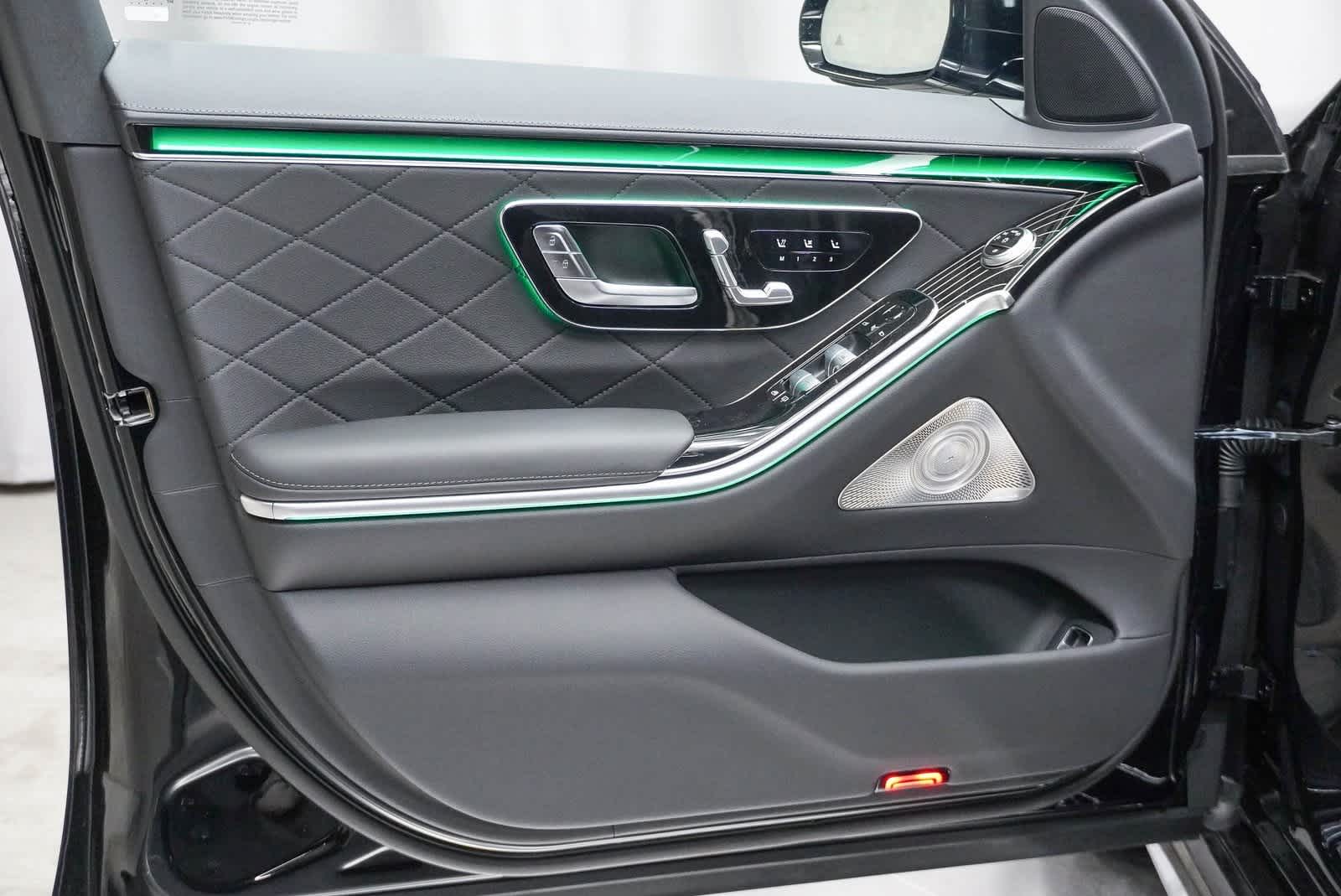 Thumbnail: 2025 Mercedes-Benz B-Class - 21