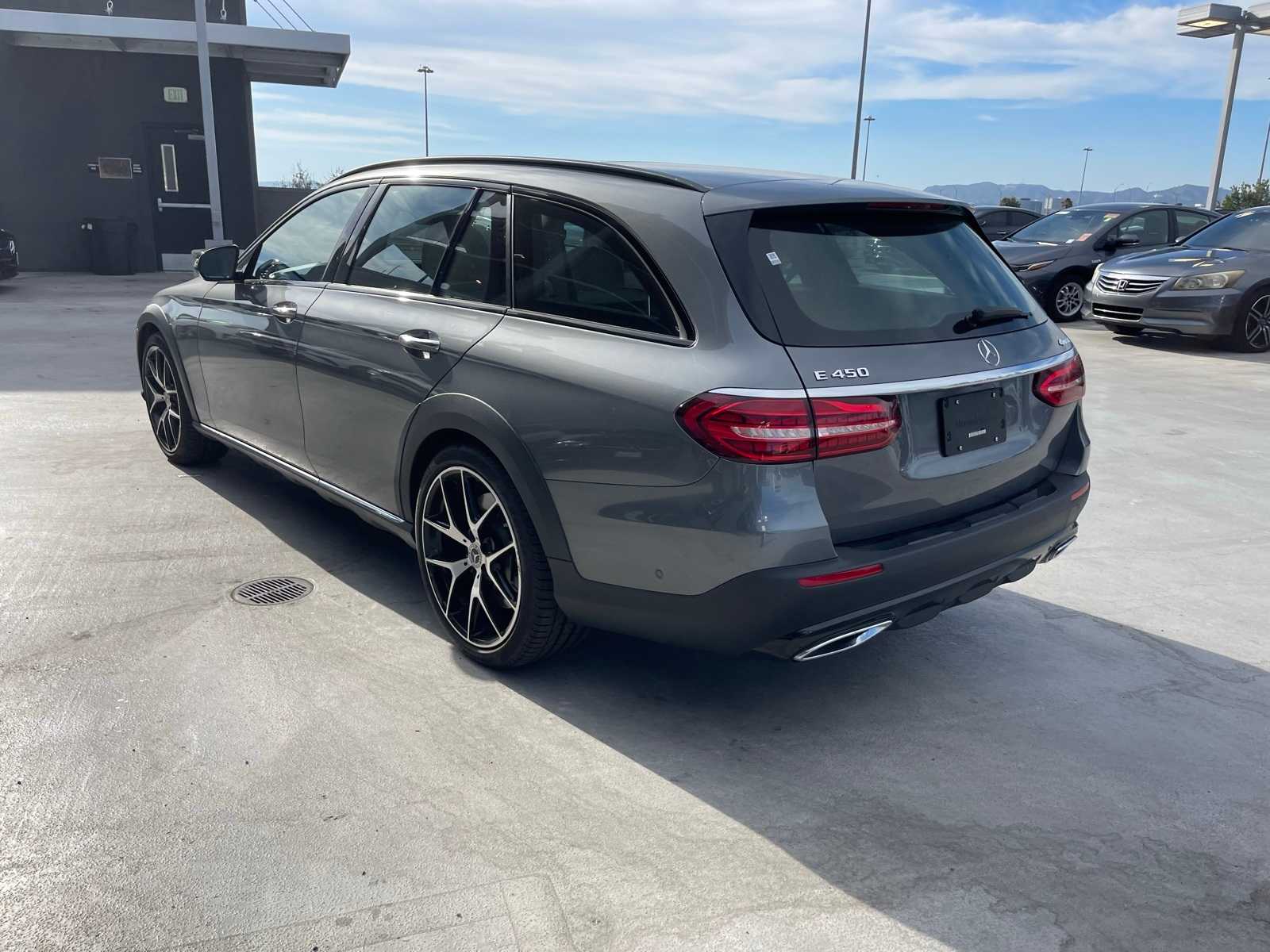 Thumbnail: 2021 Mercedes-Benz E-Class - 2