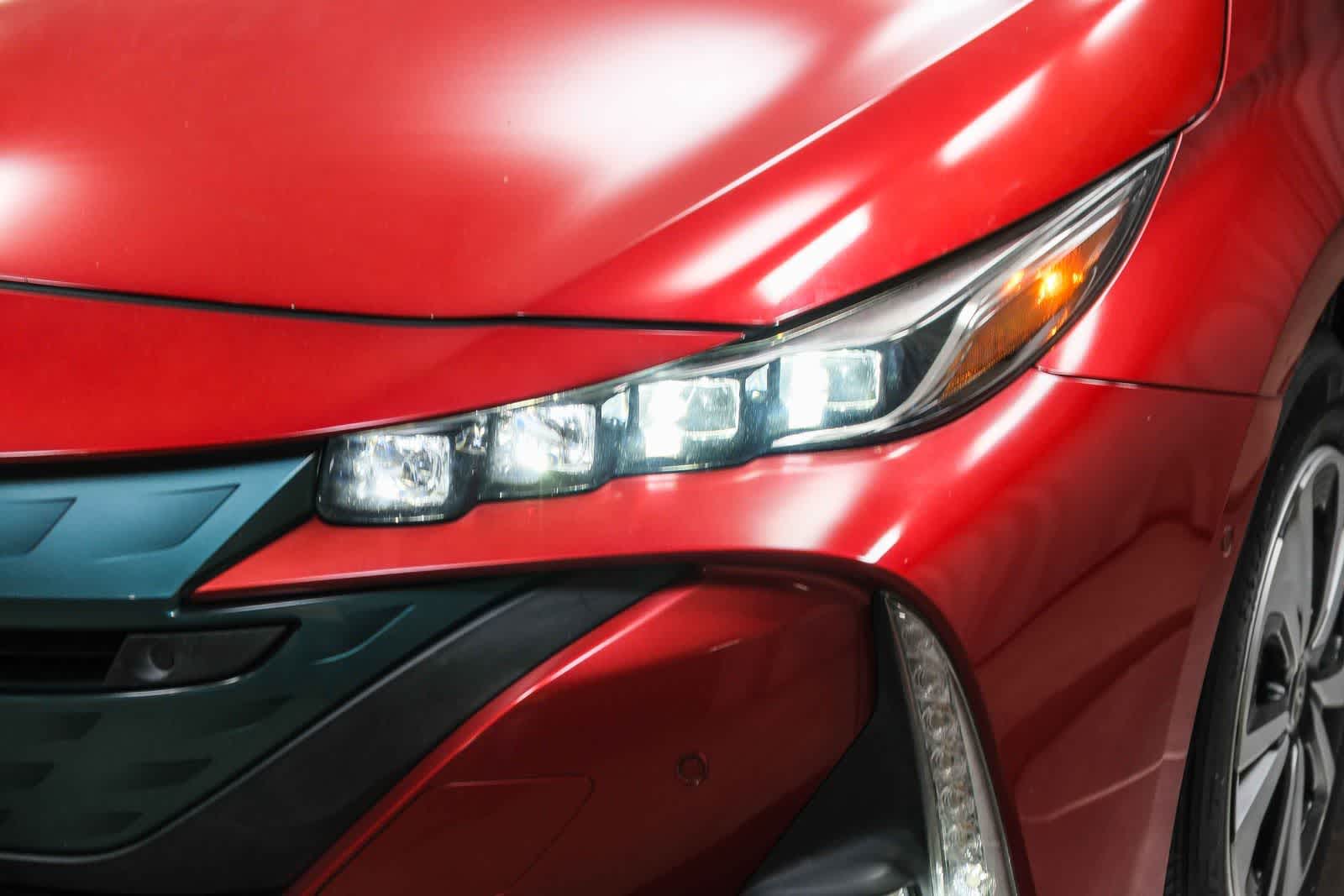 Thumbnail: 2017 Toyota Prius Prime - 12
