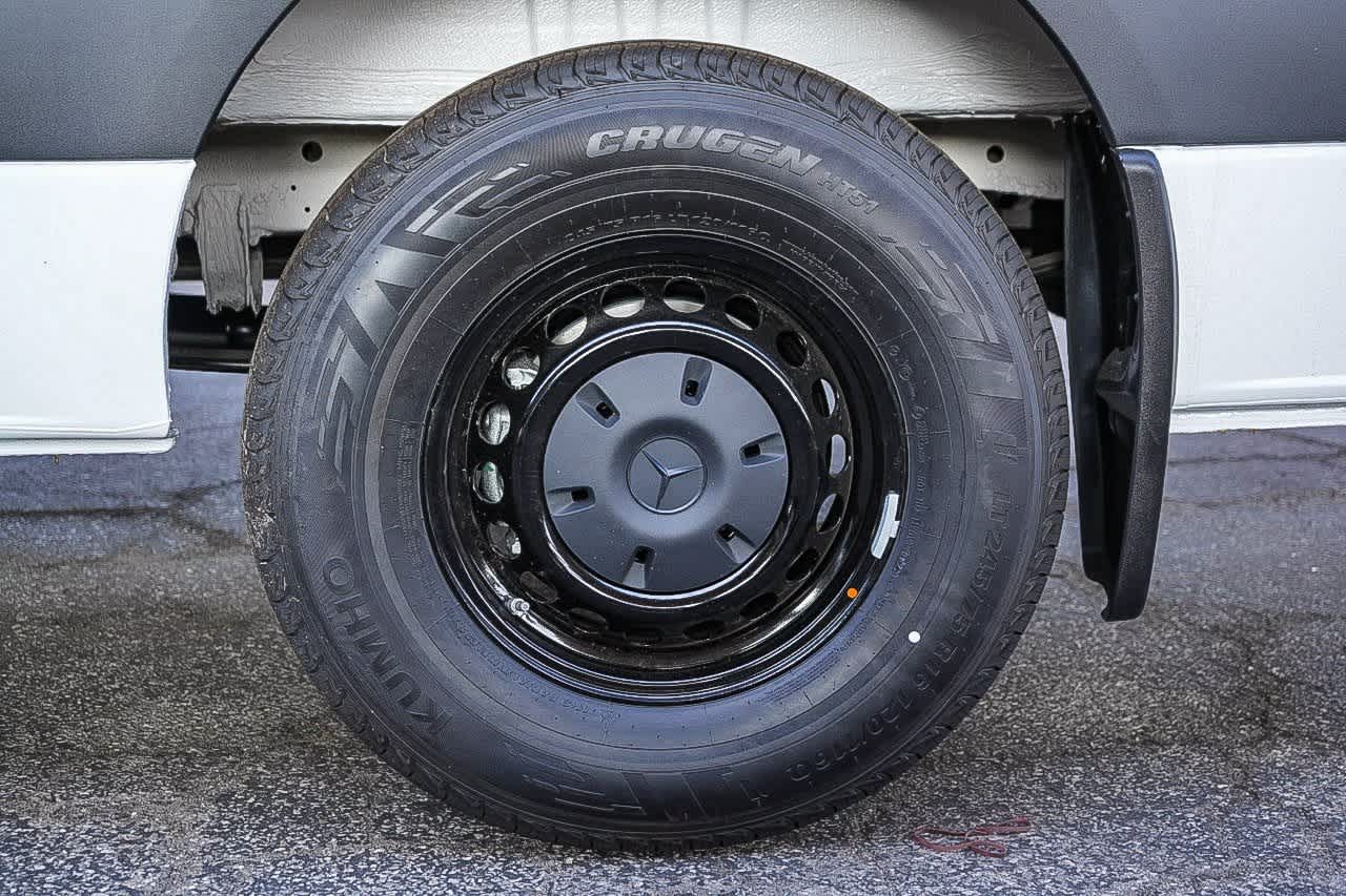 Thumbnail: 2026 Mercedes-Benz Sprinter - 10