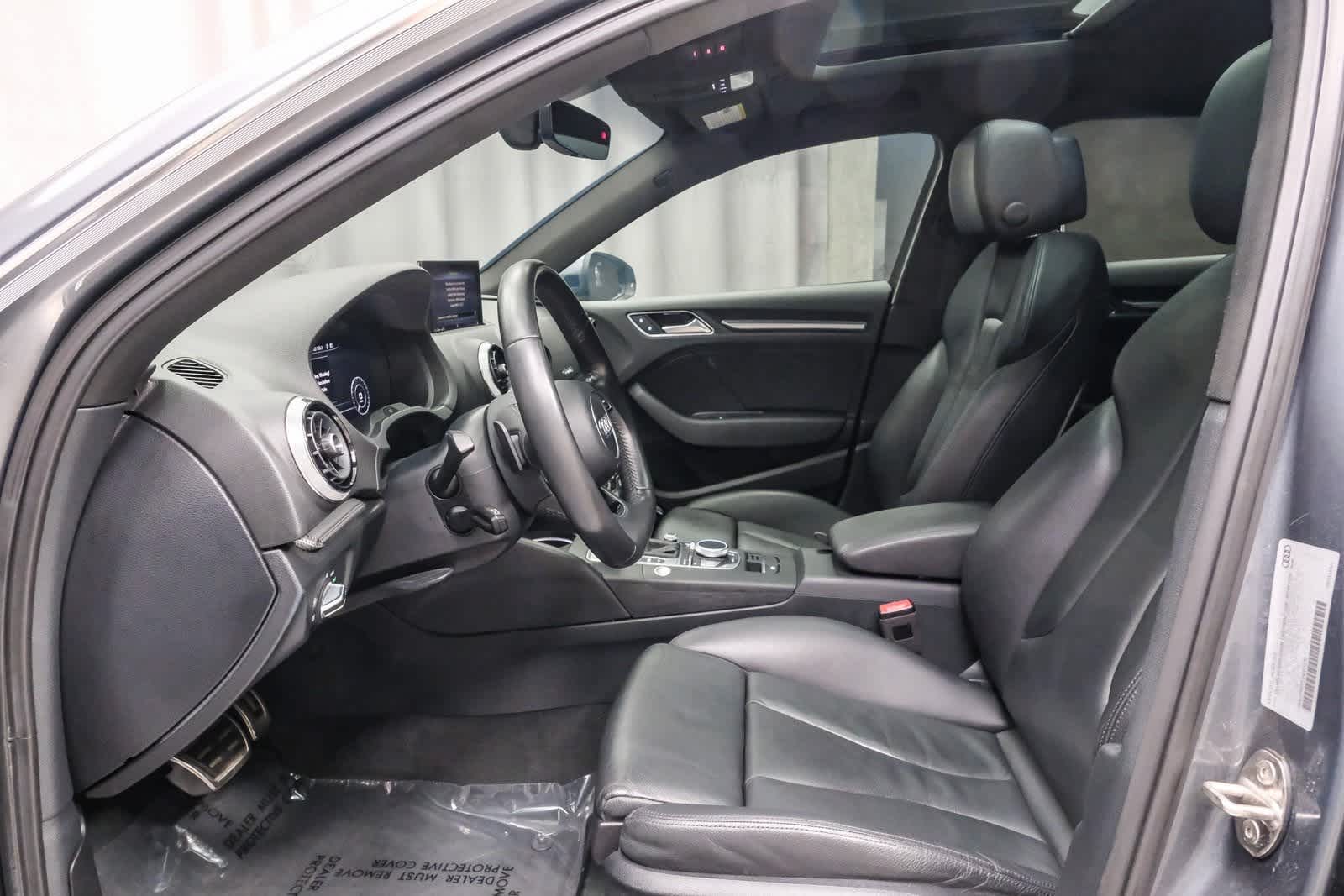 Thumbnail: 2018 Audi A3 e-tron - 20