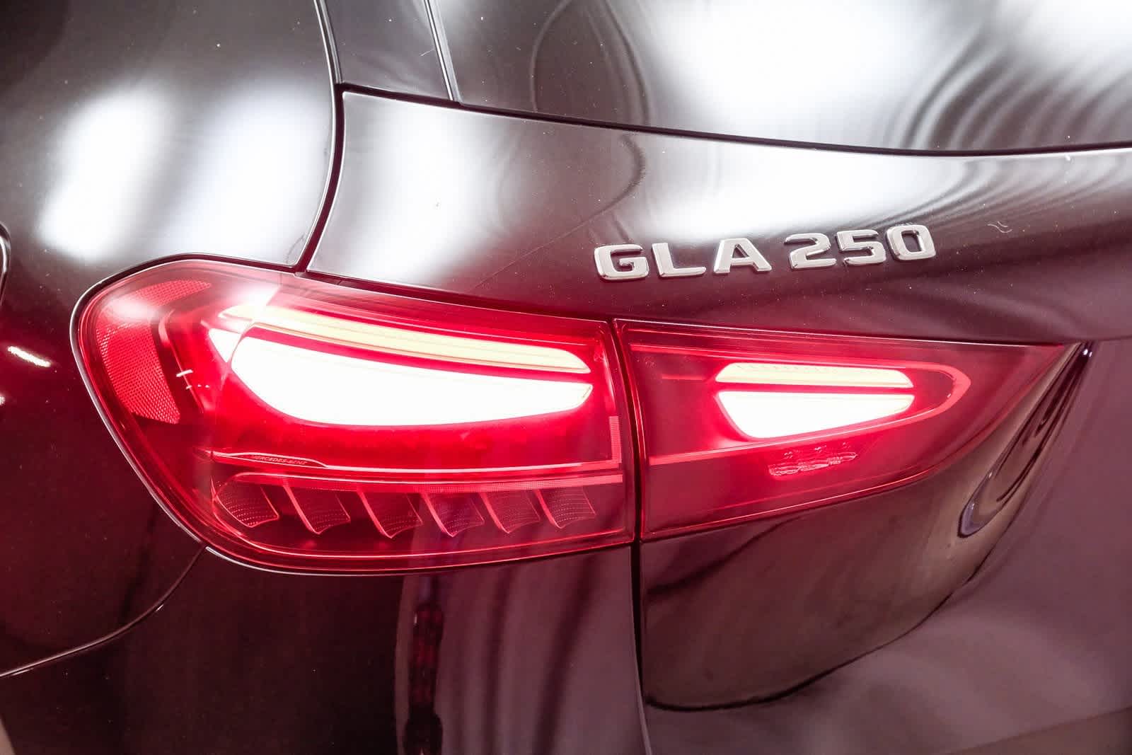 Thumbnail: 2025 Mercedes-Benz GLA - 7