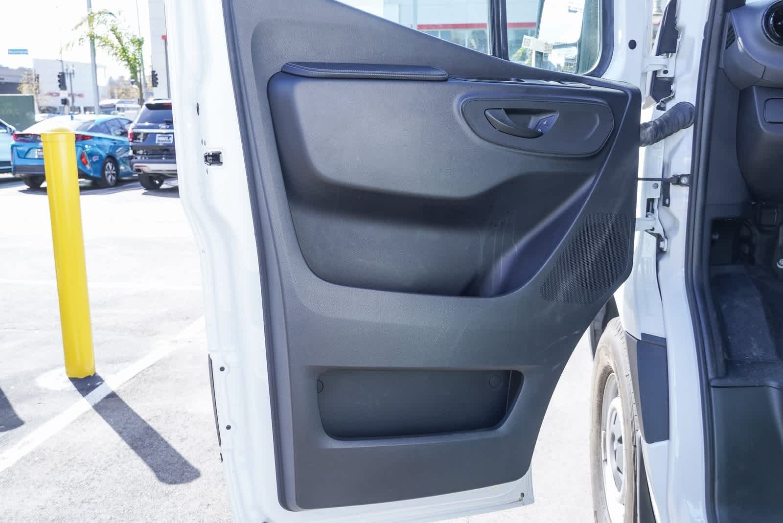 Thumbnail: 2019 Mercedes-Benz Sprinter - 18