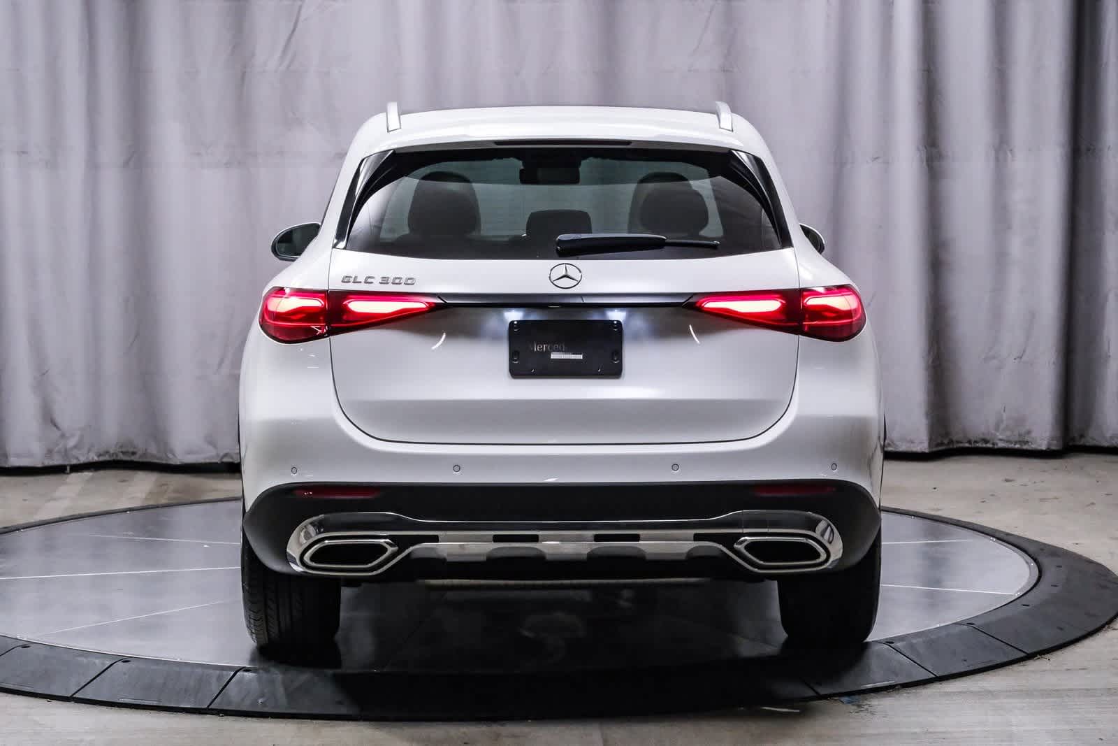 Thumbnail: 2025 Mercedes-Benz GLC - 3