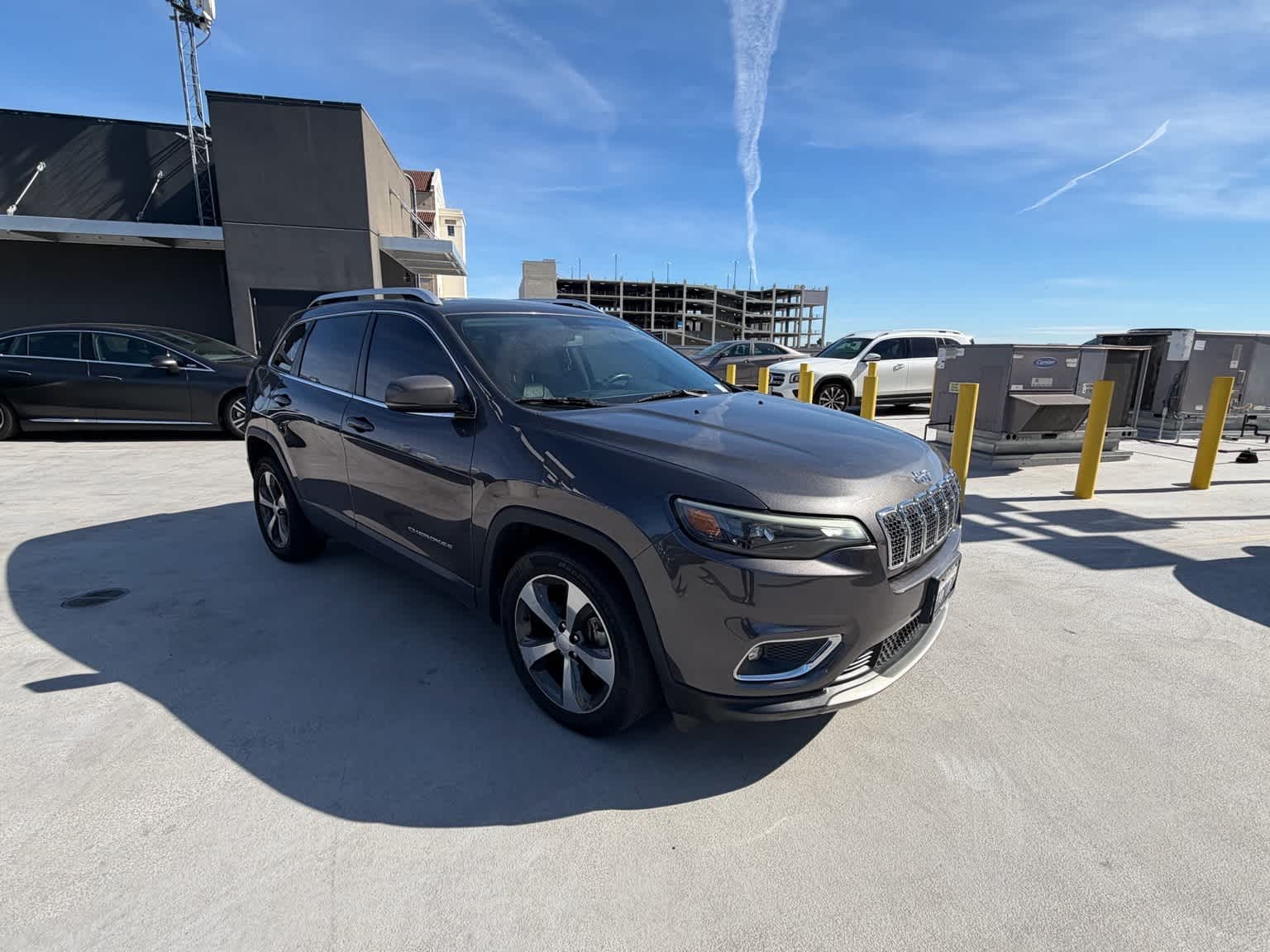 Thumbnail: 2019 Jeep Cherokee - 5