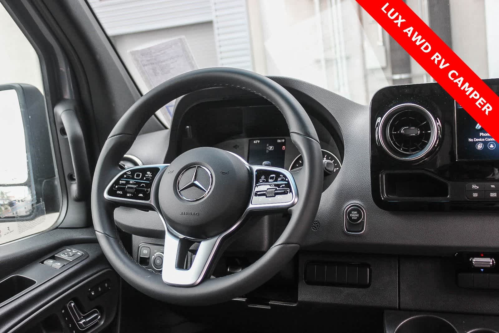 Thumbnail: 2023 Mercedes-Benz Sprinter - 10