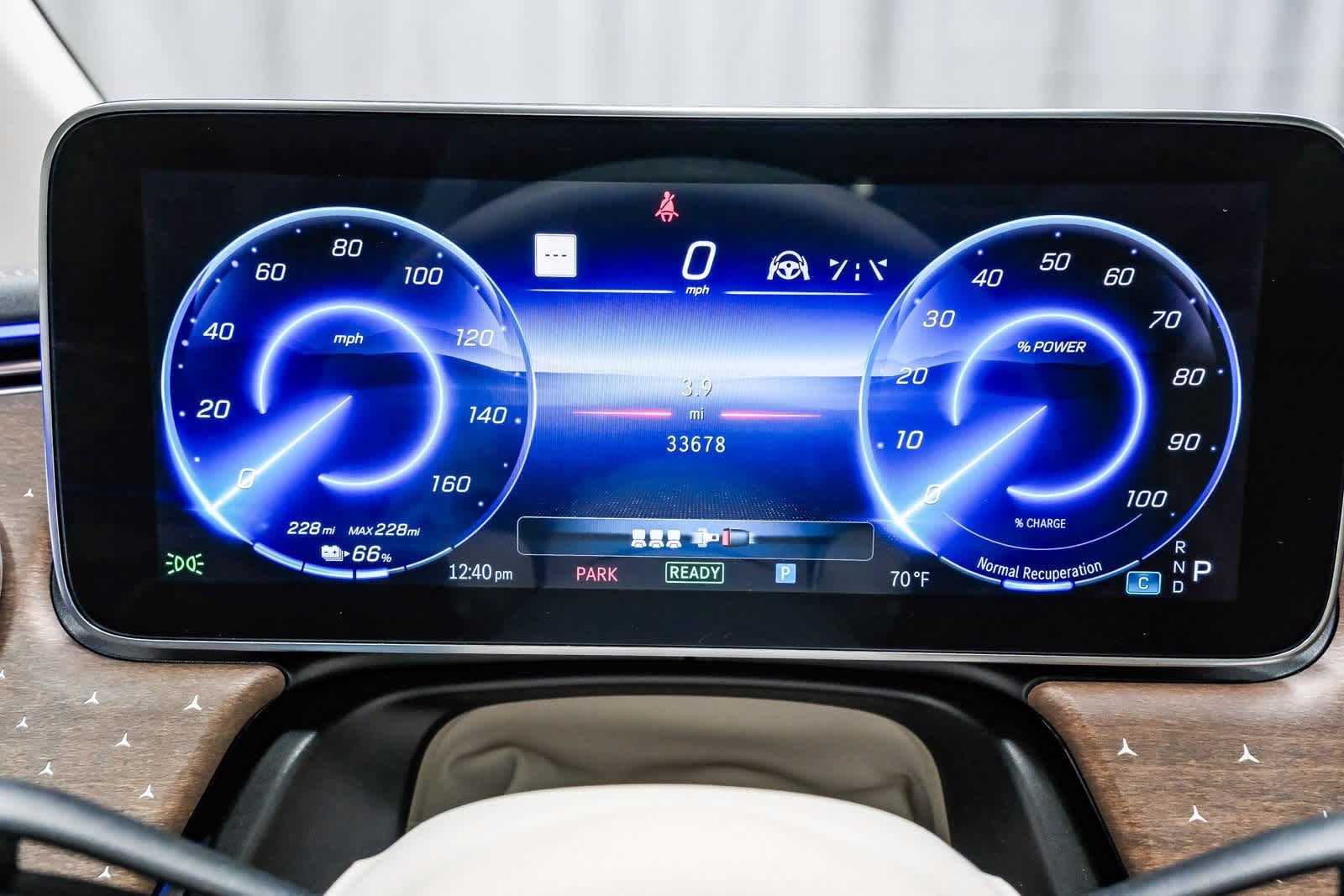 Thumbnail: 2023 Mercedes-Benz EQS - 22