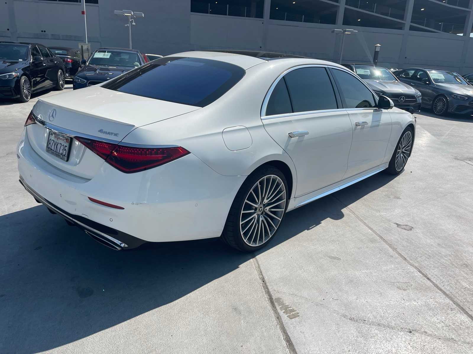 Thumbnail: 2022 Mercedes-Benz S-Class - 3