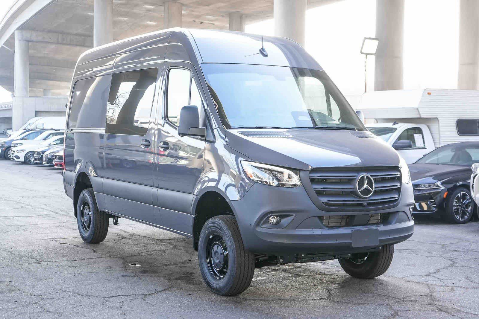 Thumbnail: 2026 Mercedes-Benz Sprinter - 3