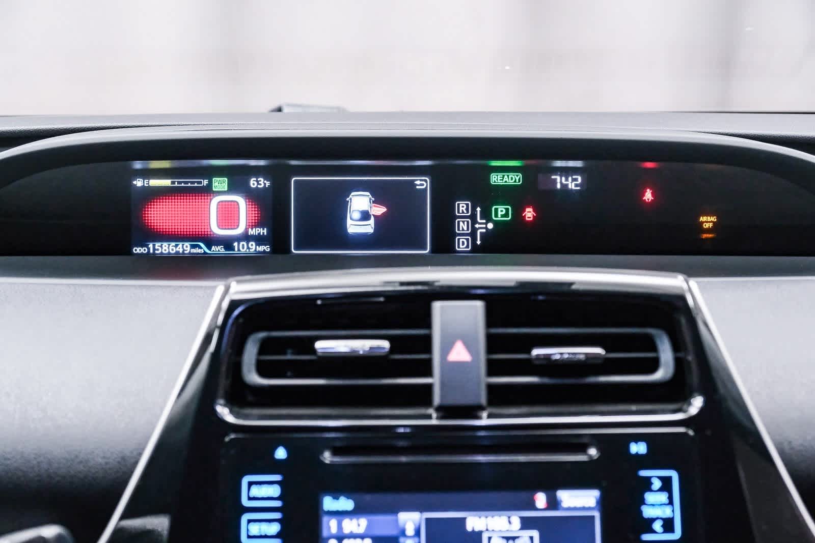 Thumbnail: 2016 Toyota Prius - 16