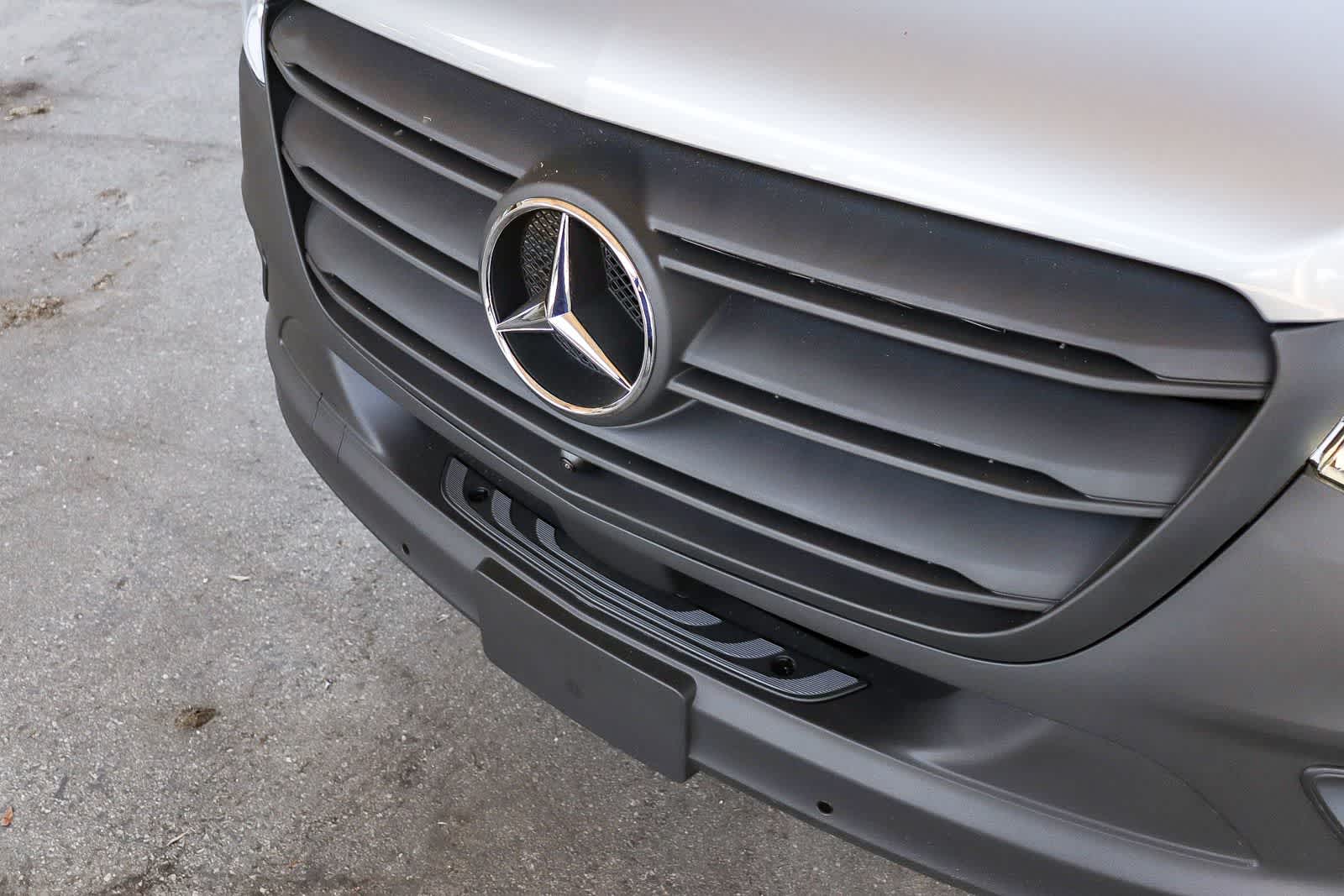 Thumbnail: 2026 Mercedes-Benz Sprinter - 8