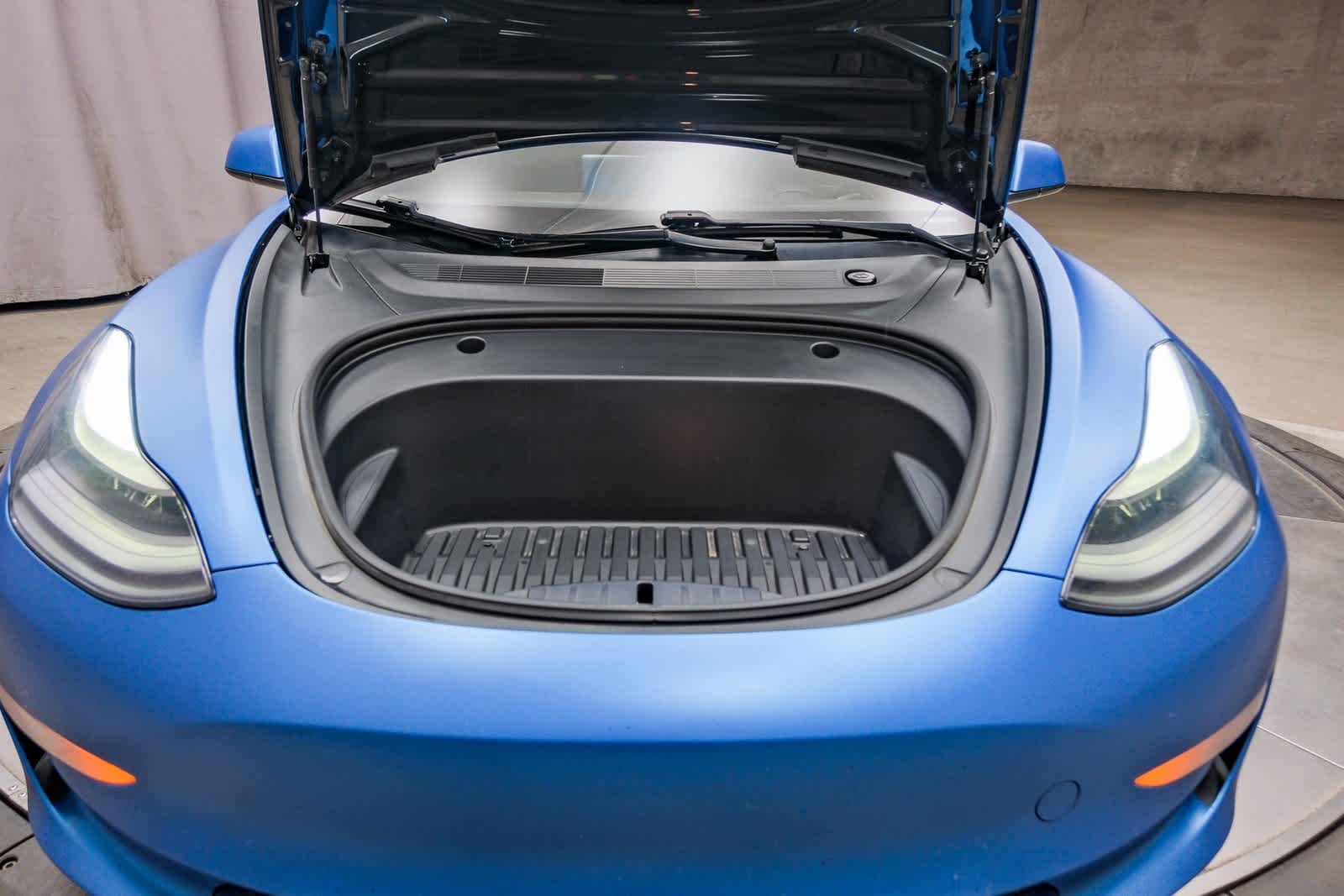 Thumbnail: 2021 Tesla Model 3 - 23