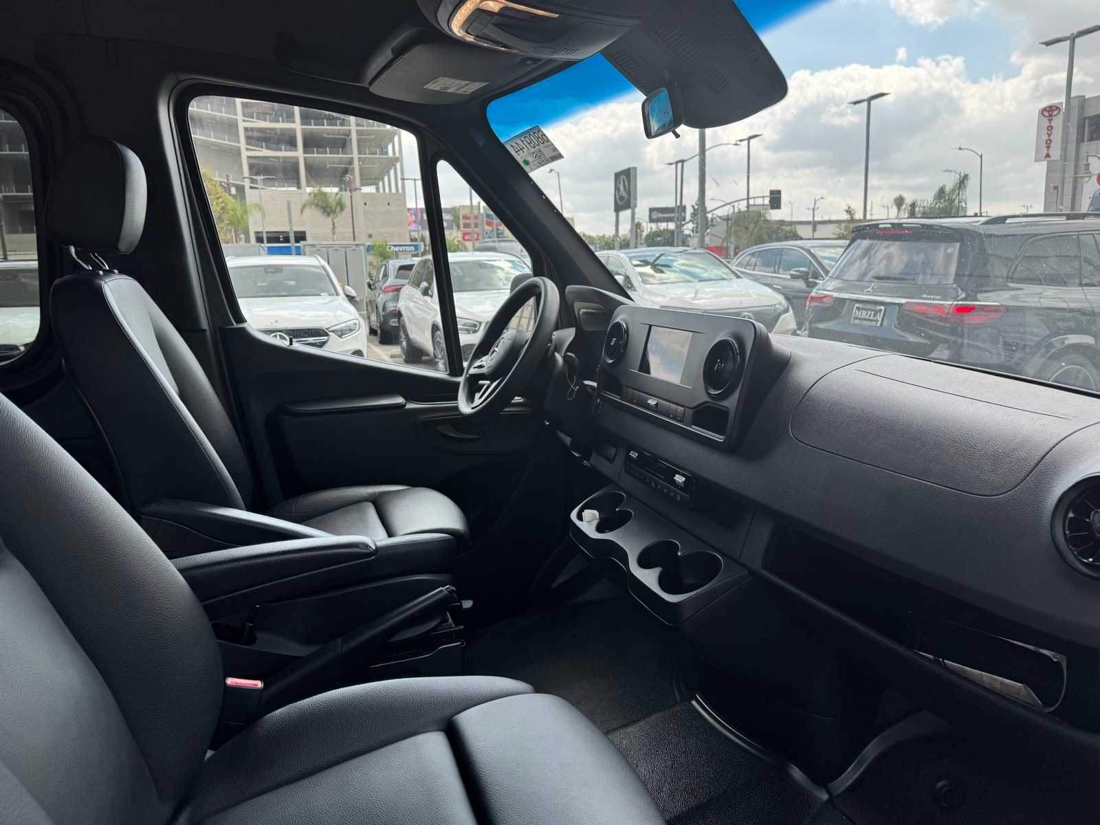 Thumbnail: 2019 Mercedes-Benz Sprinter - 5