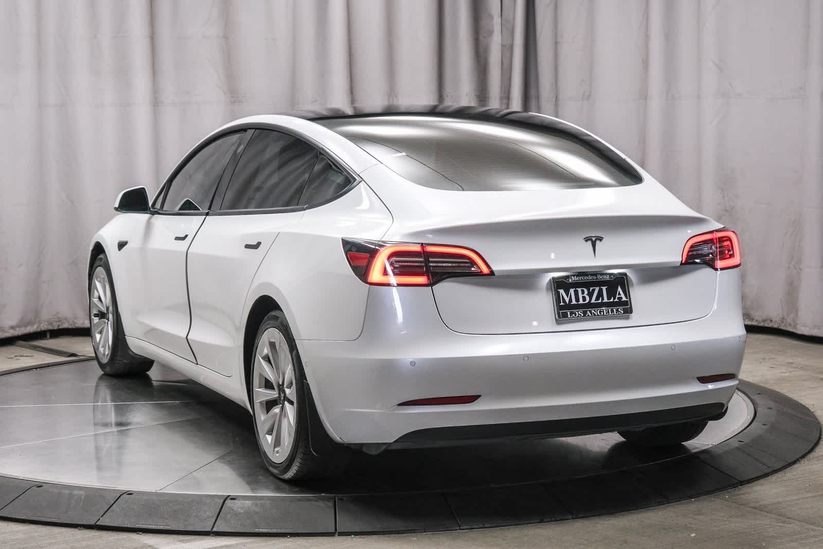 Thumbnail: 2021 Tesla Model 3 - 2