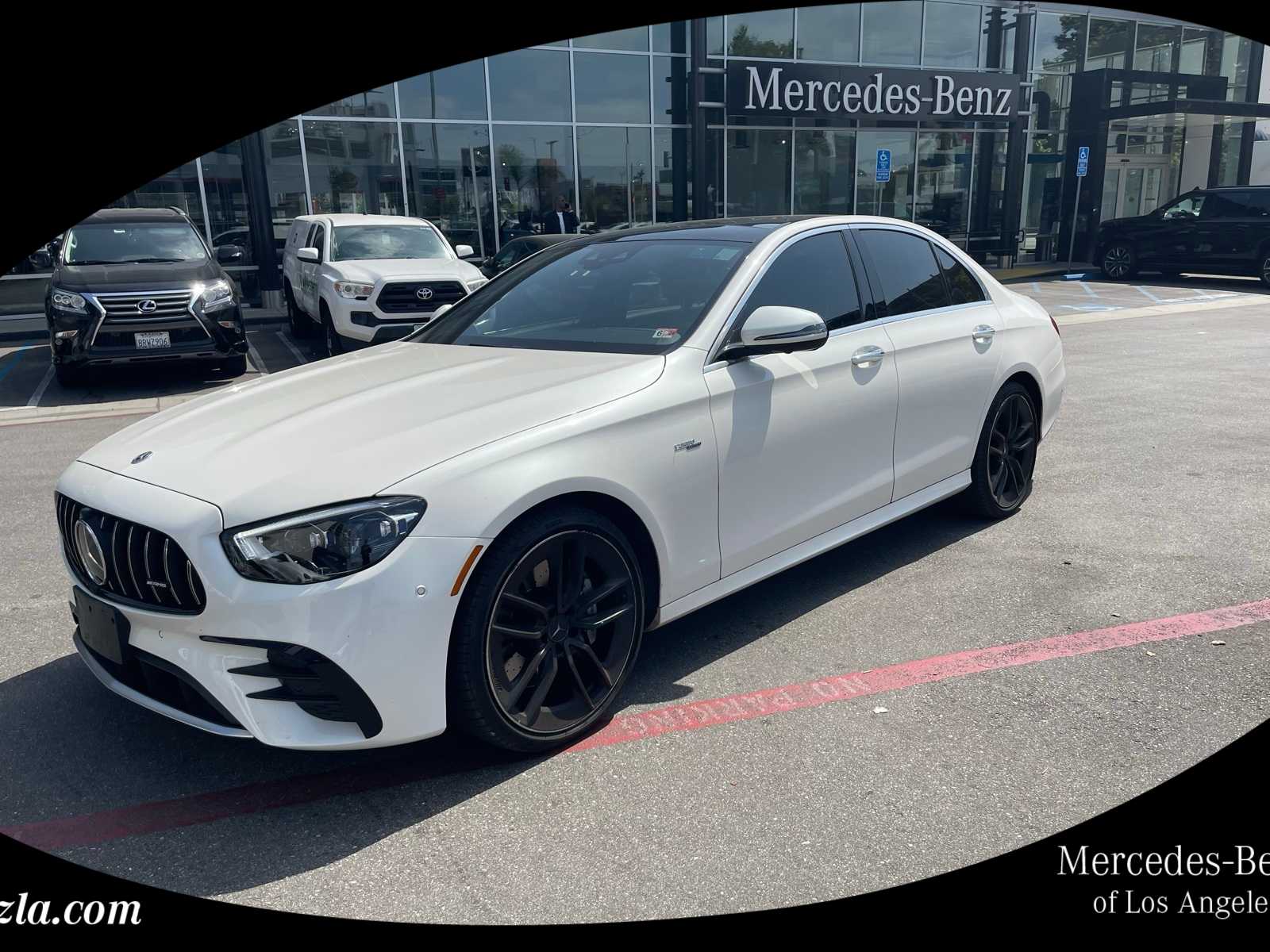 Thumbnail: 2022 Mercedes-Benz E-Class - 1