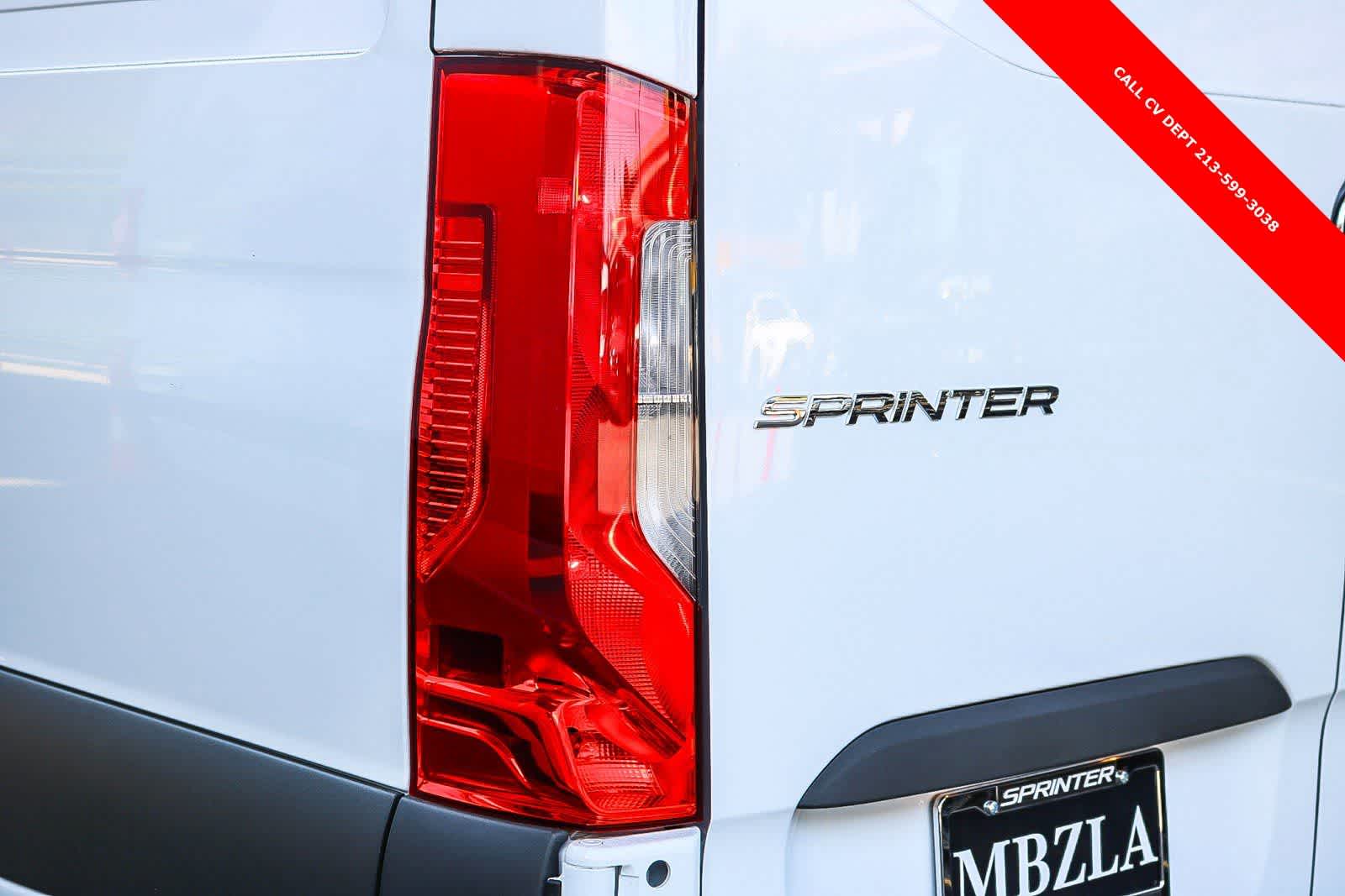 Thumbnail: 2024 Mercedes-Benz Sprinter - 10