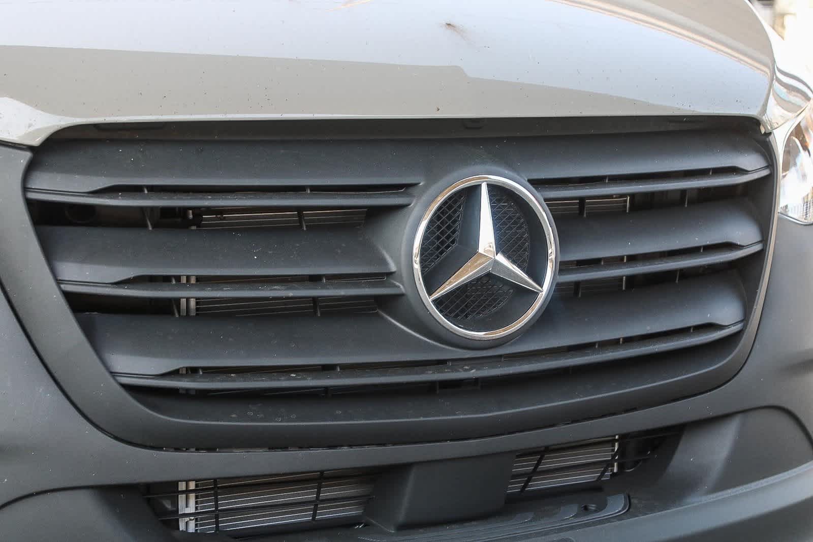 Thumbnail: 2025 Mercedes-Benz Sprinter - 5