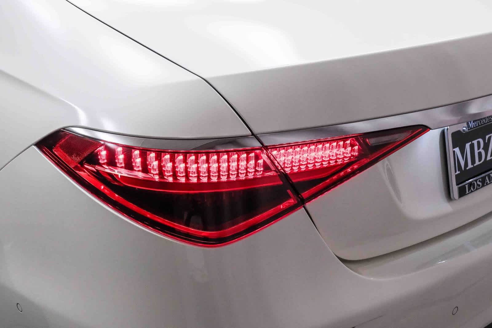 Thumbnail: 2022 Mercedes-Benz S-Class - 7