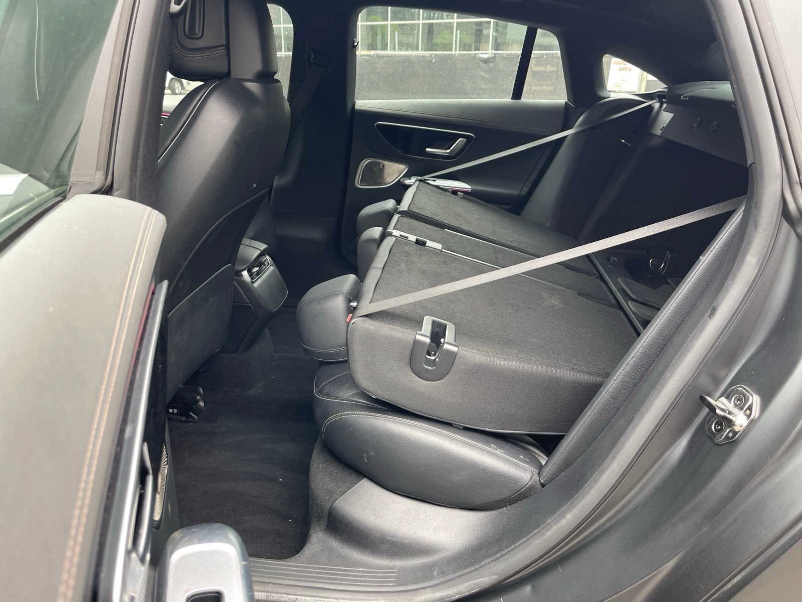 Thumbnail: 2023 Mercedes-Benz EQE - 30