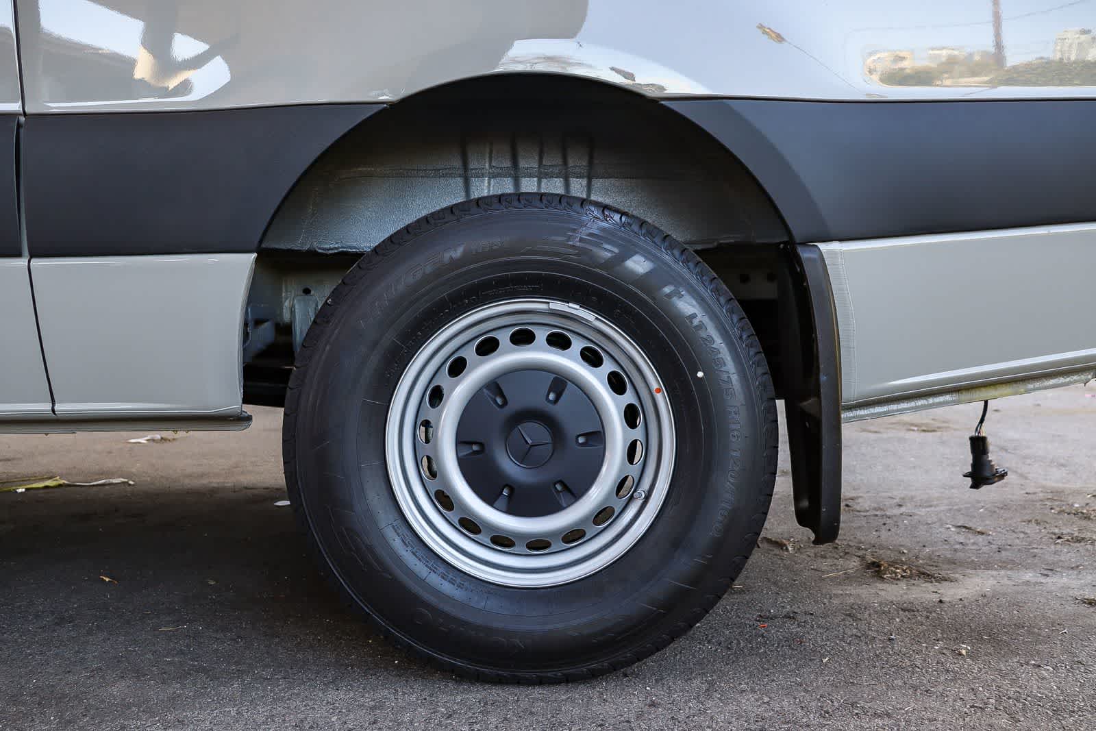 Thumbnail: 2026 Mercedes-Benz Sprinter - 10