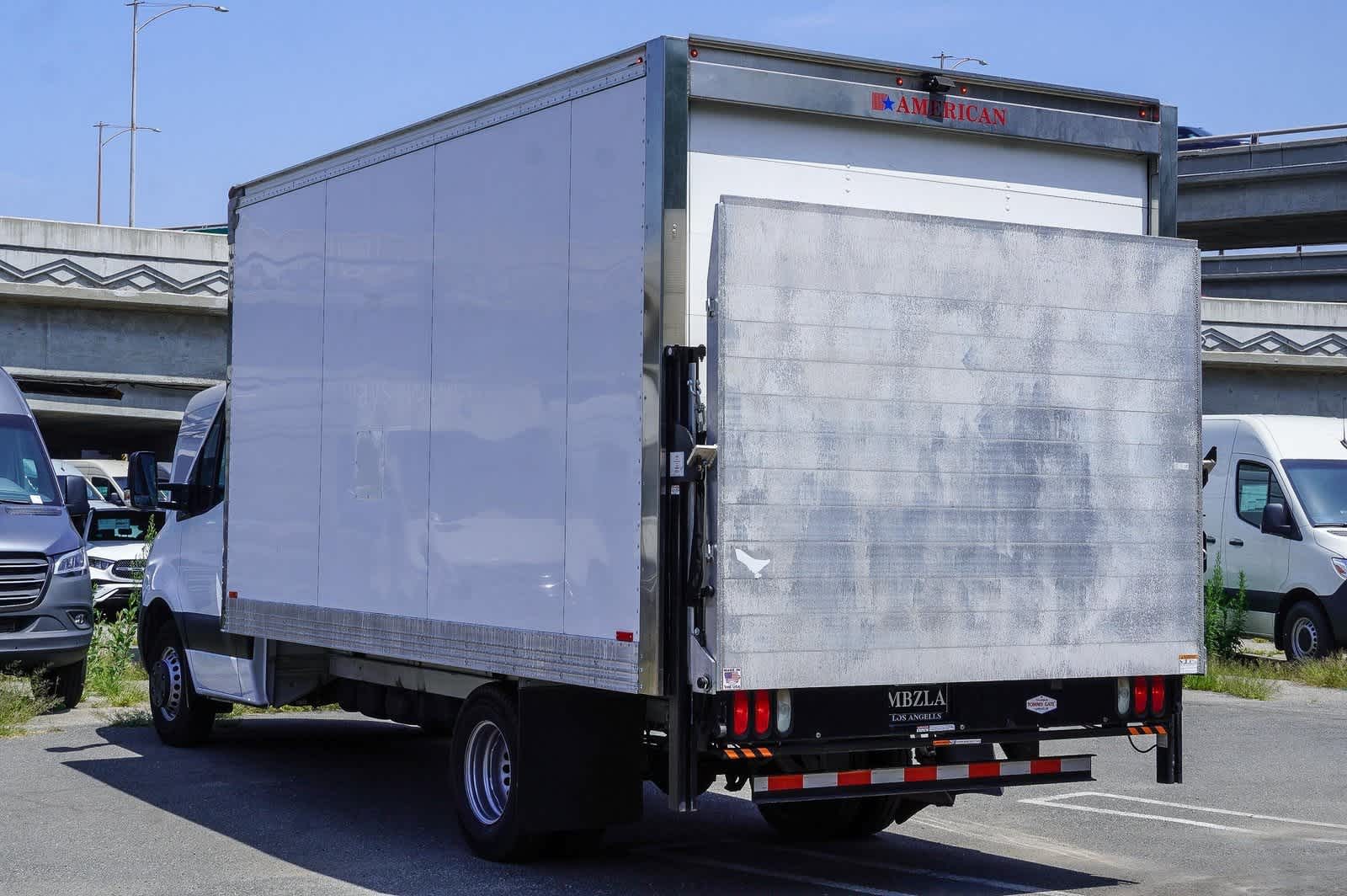 Thumbnail: 2021 Mercedes-Benz Sprinter - 6