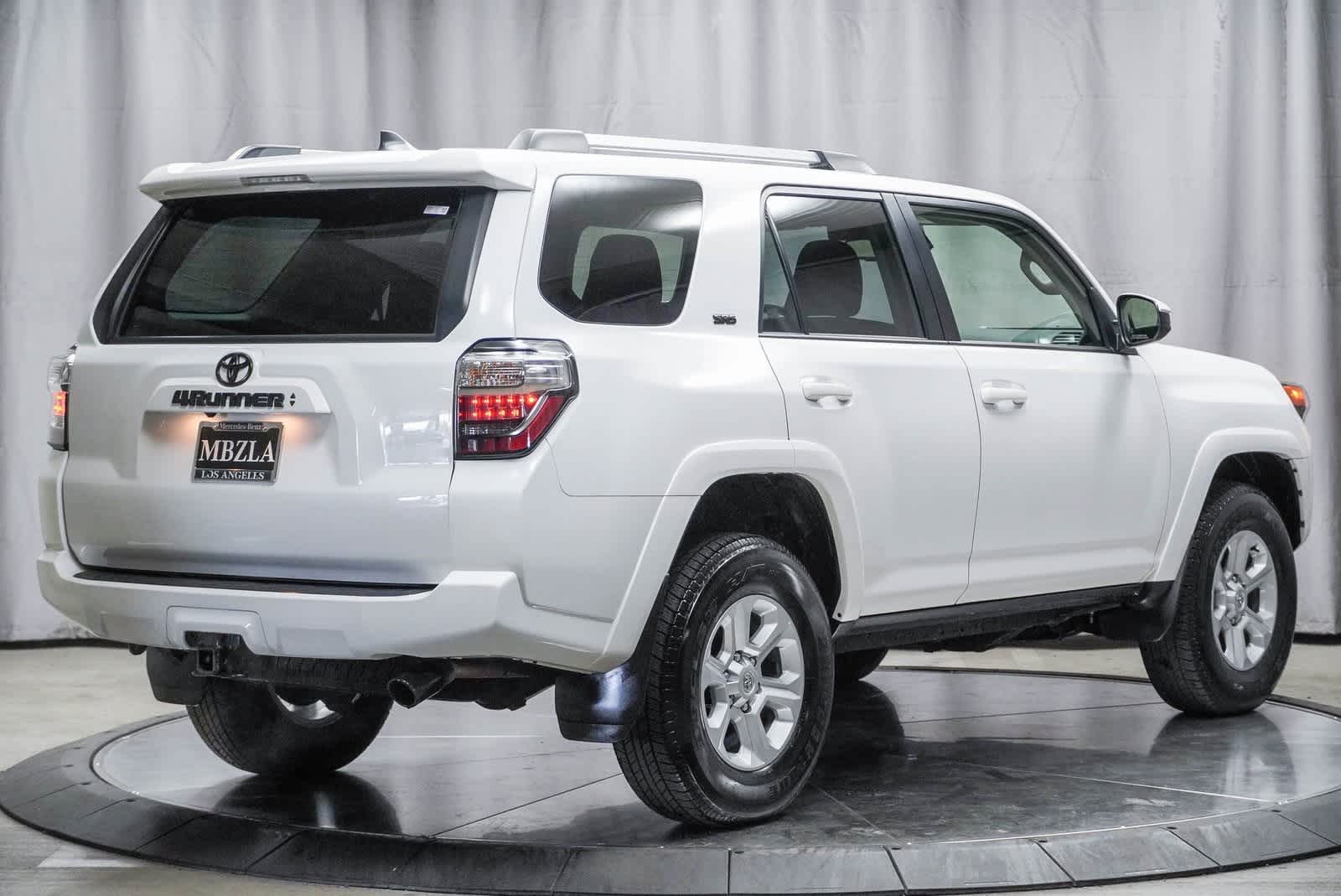 Thumbnail: 2022 Toyota 4Runner - 4