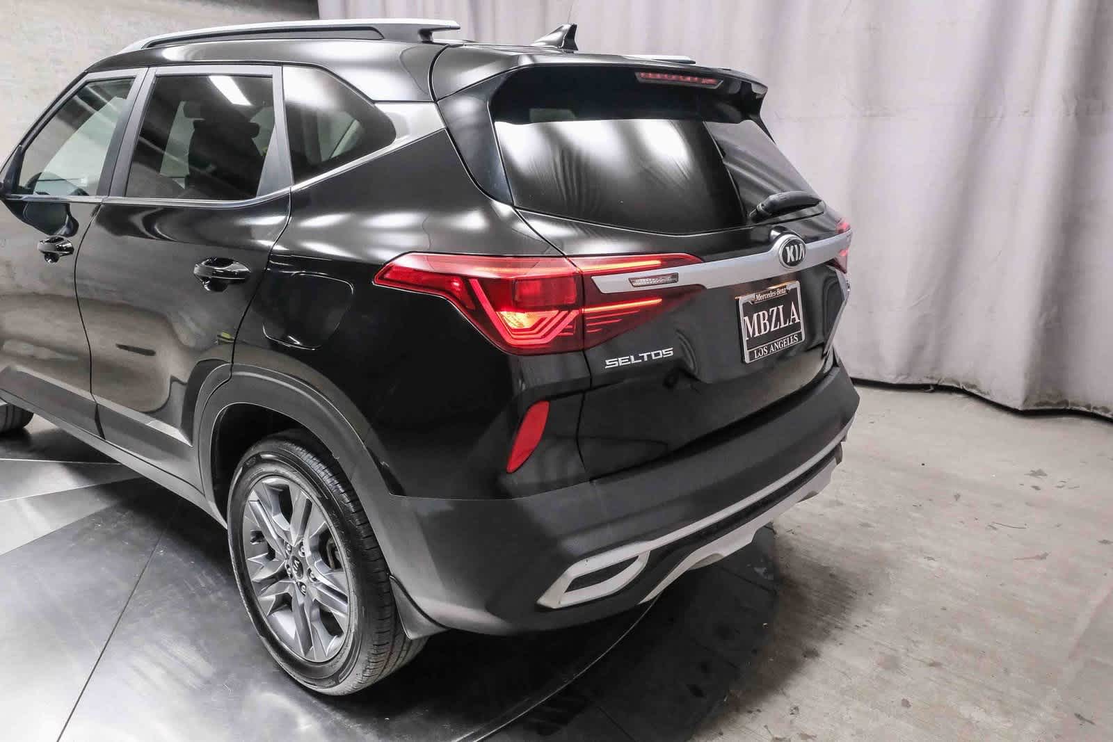 Thumbnail: 2021 Kia Seltos - 8