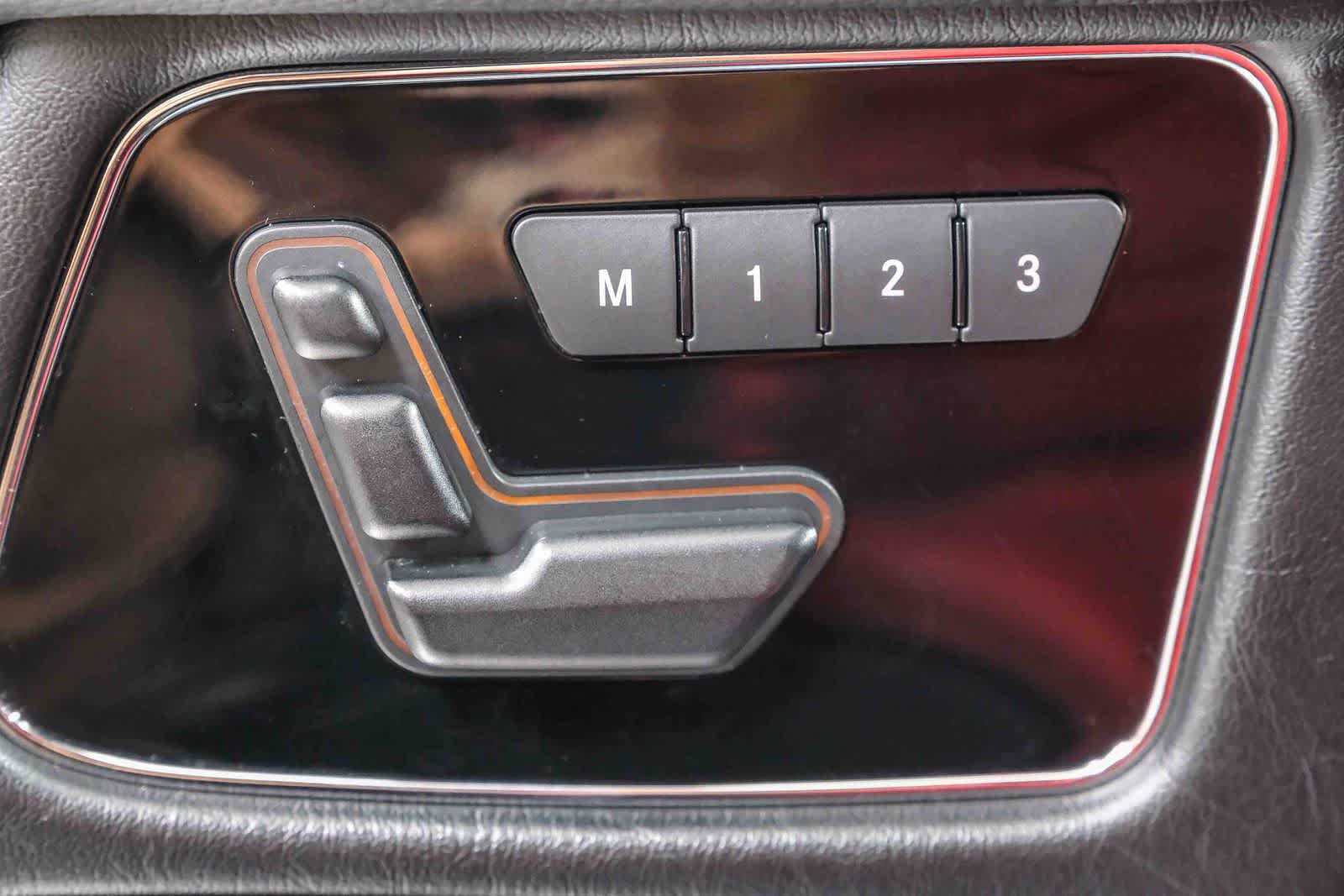 Thumbnail: 2014 Mercedes-Benz G-Class - 29
