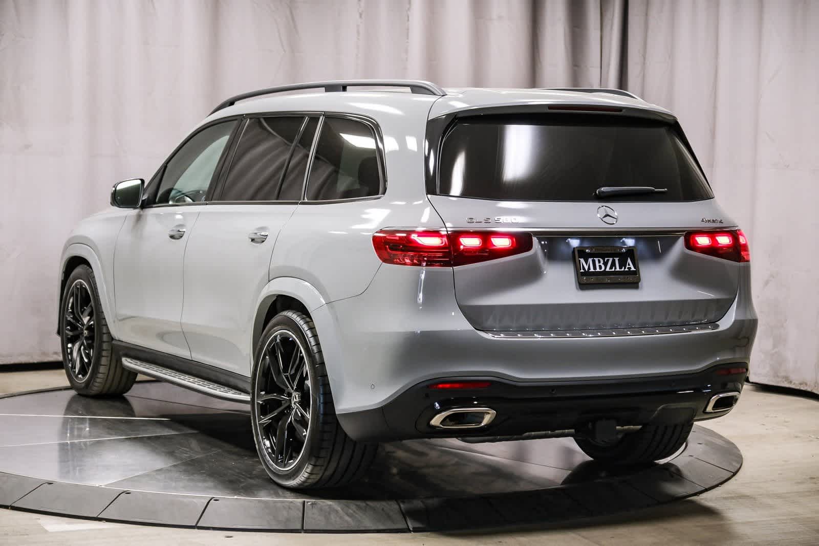 Thumbnail: 2025 Mercedes-Benz GLS - 2