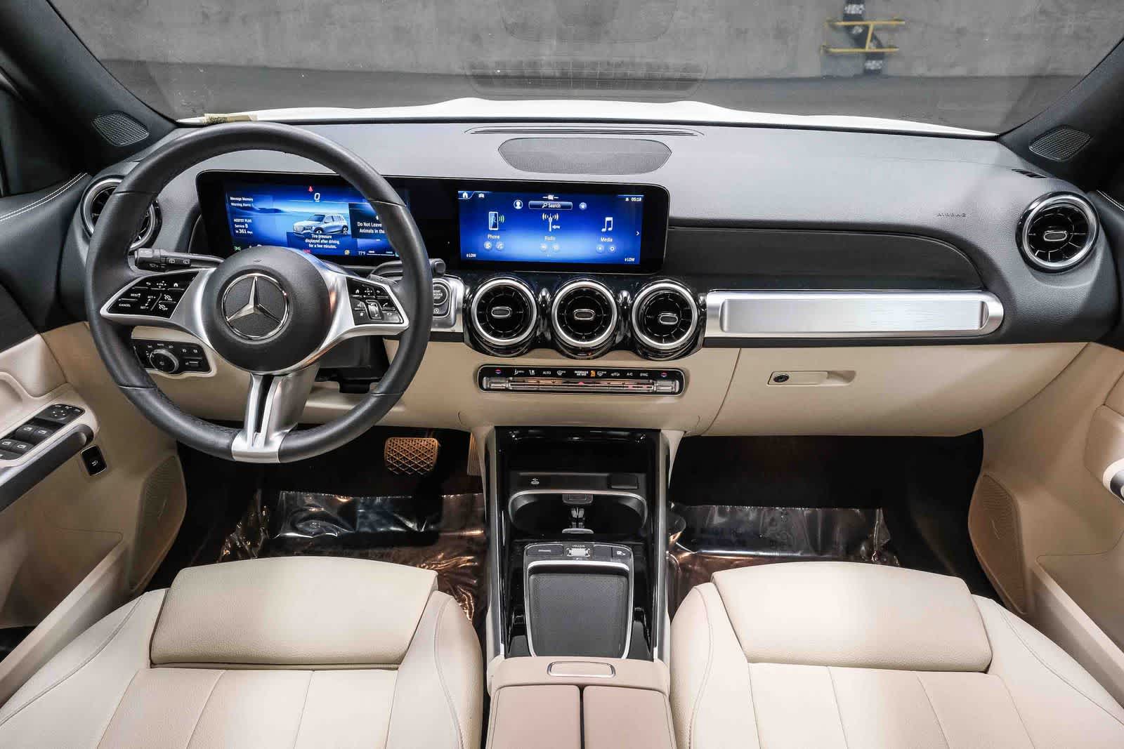 Thumbnail: 2026 Mercedes-Benz GLB - 11