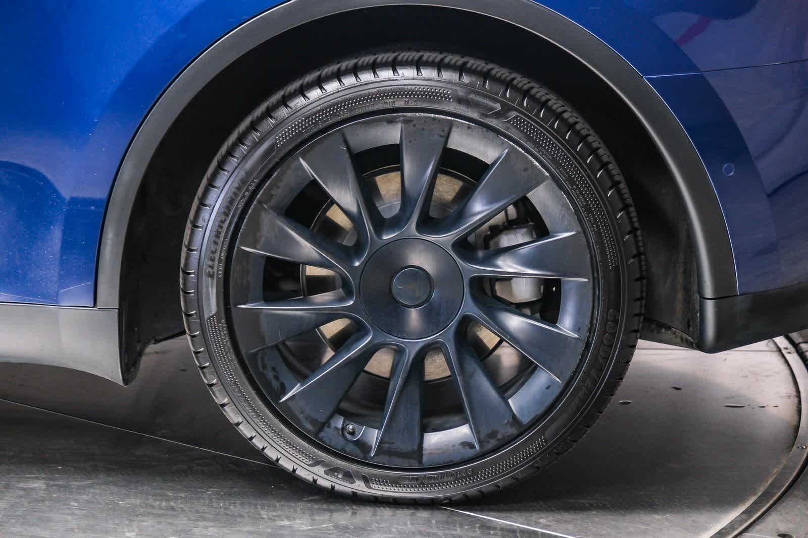 Thumbnail: 2022 Tesla Model Y - 9