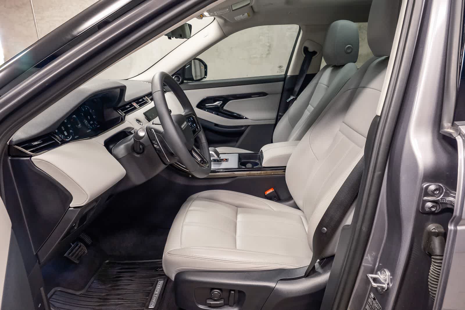 Thumbnail: 2025 Land Rover Range Rover Evoque - 20