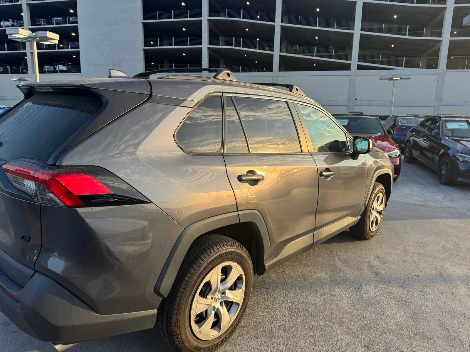 Thumbnail: 2021 Toyota RAV4 - 3