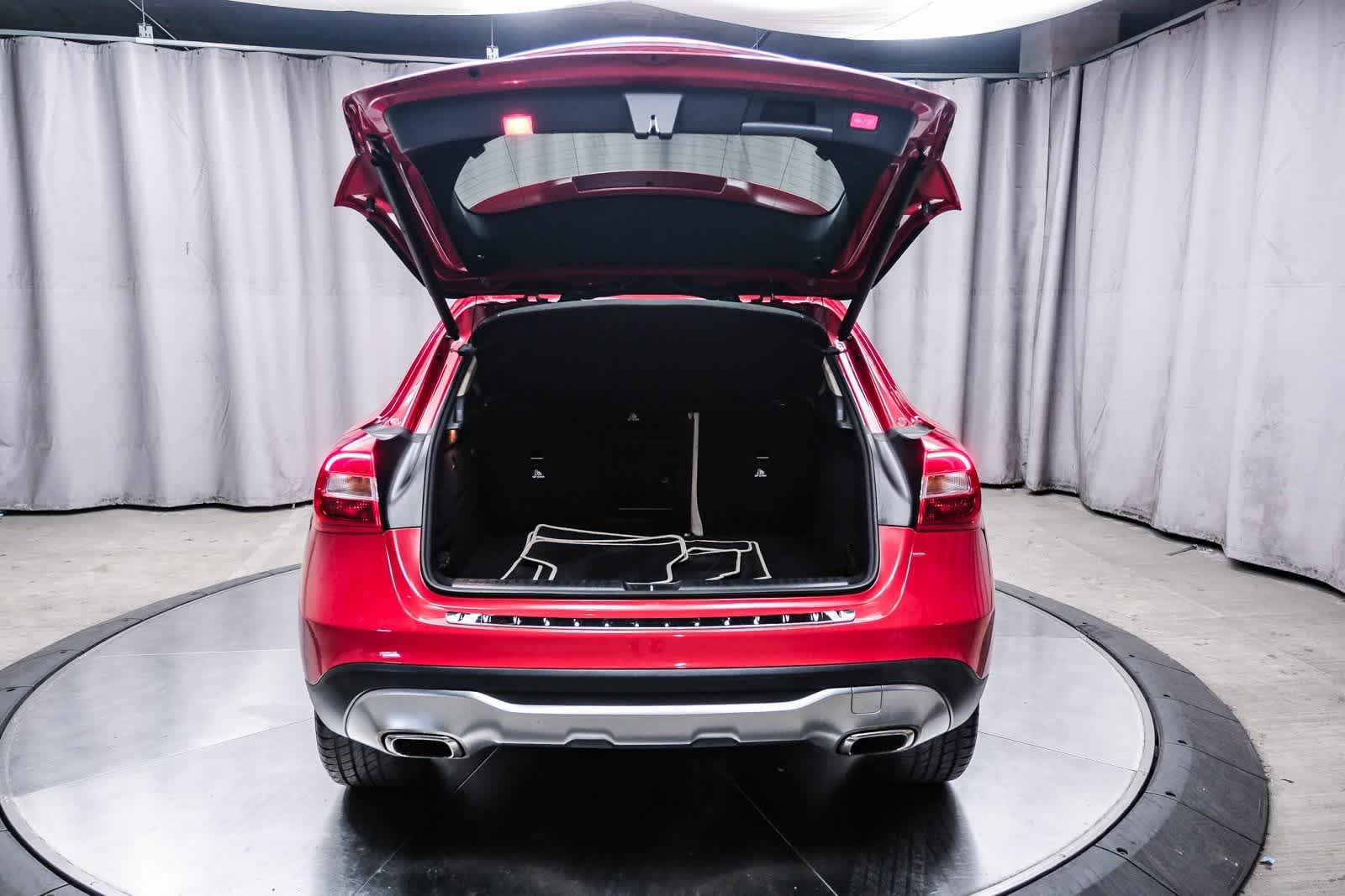 Thumbnail: 2019 Mercedes-Benz GLA - 28