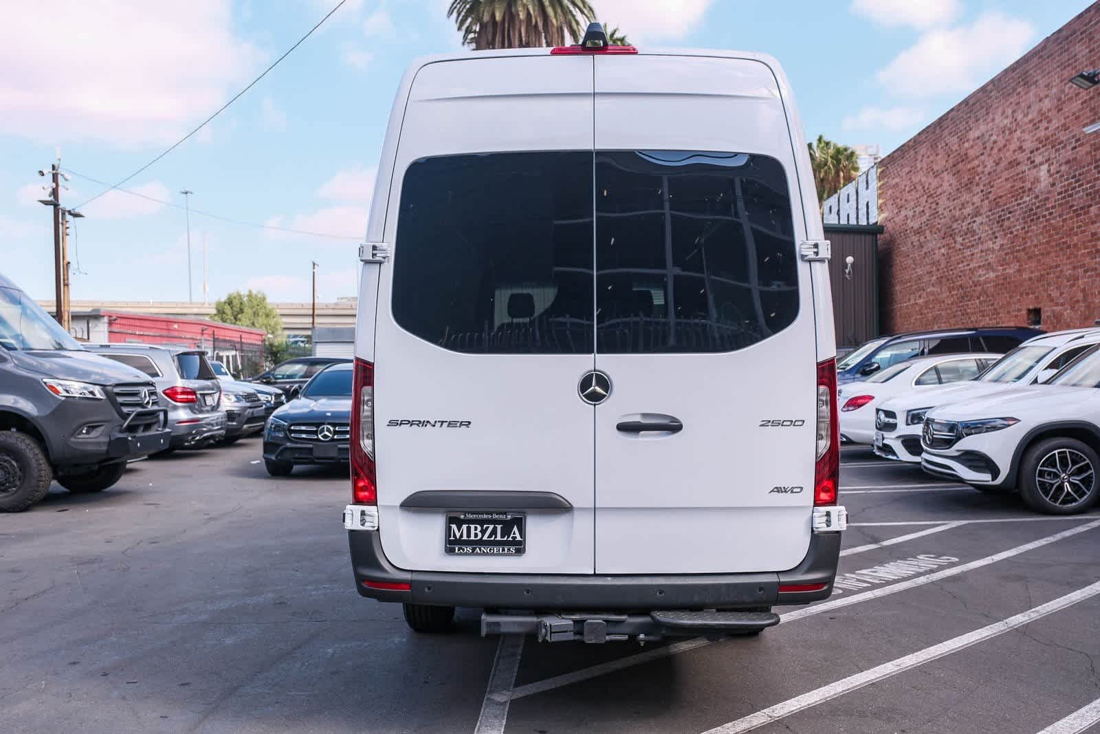 Thumbnail: 2024 Mercedes-Benz Sprinter - 5