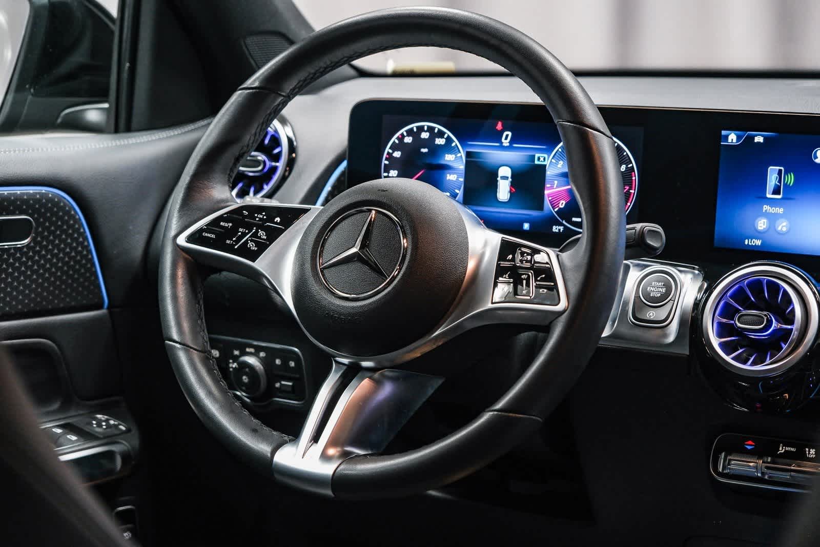 Thumbnail: 2025 Mercedes-Benz GLB - 17