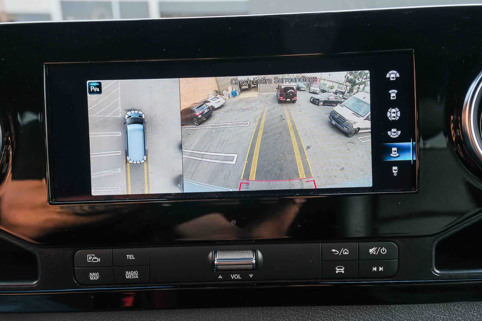 Thumbnail: 2023 Mercedes-Benz Sprinter - 28