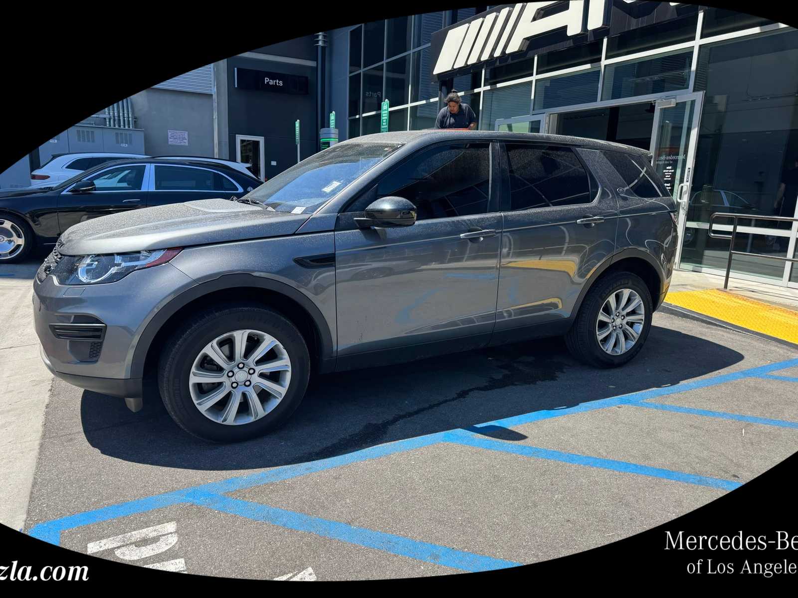 Thumbnail: 2019 Land Rover Discovery Sport - 1