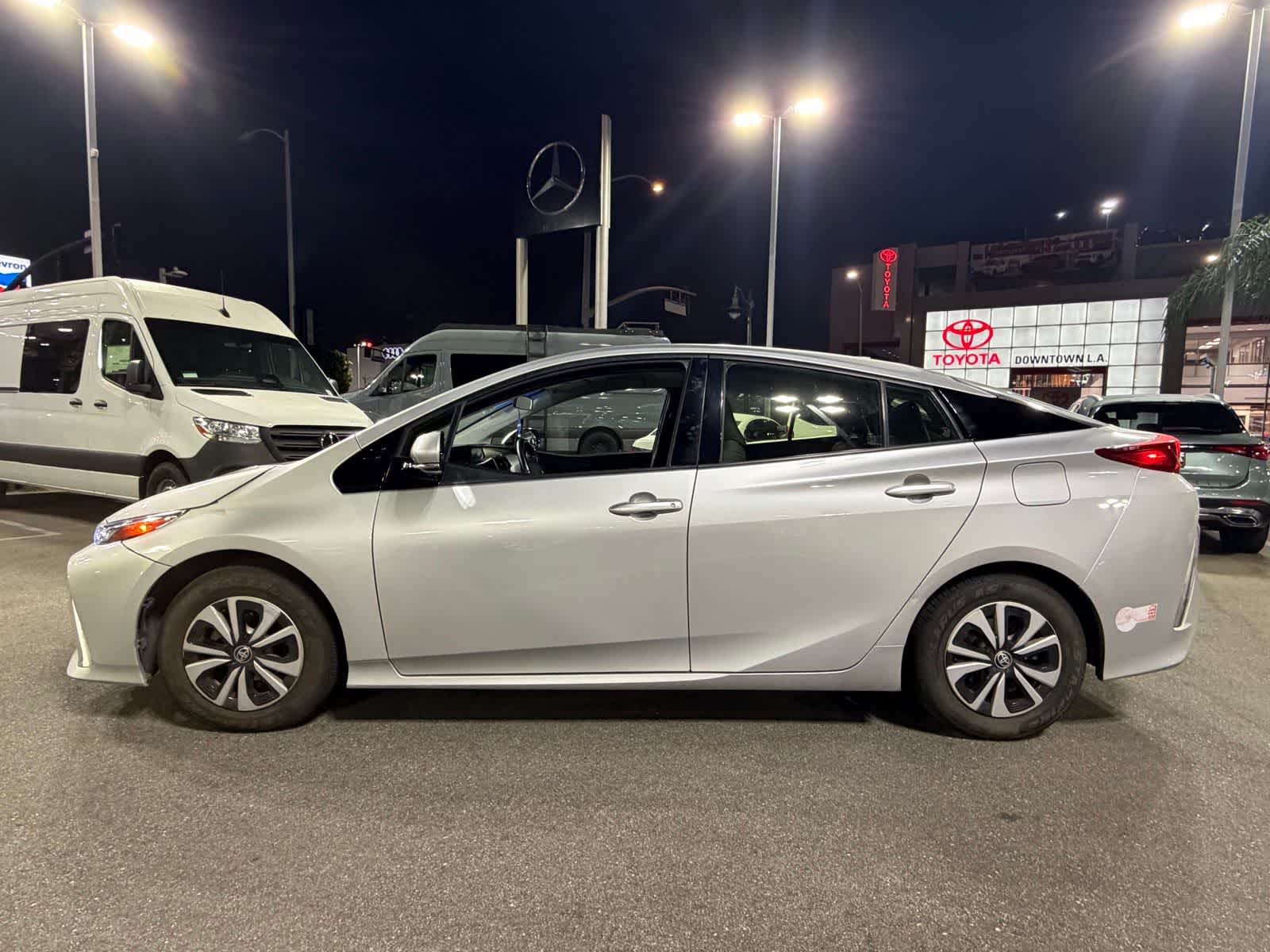 Thumbnail: 2017 Toyota Prius Prime - 2