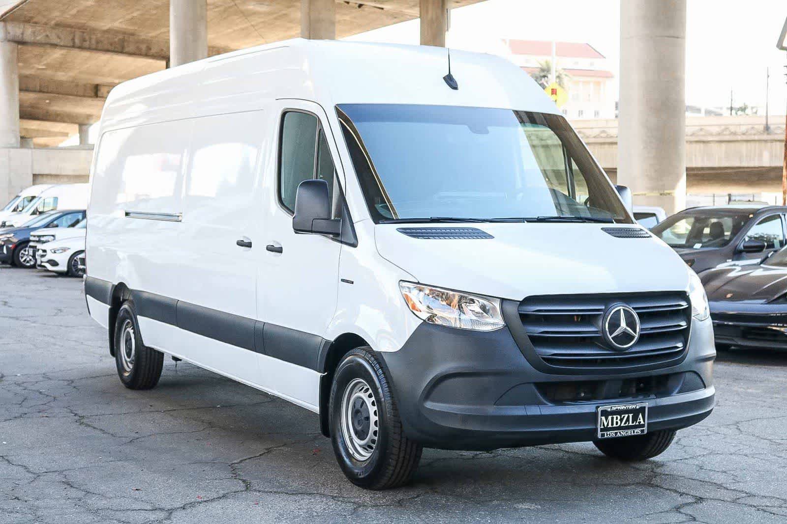 Thumbnail: 2024 Mercedes-Benz eSprinter - 3