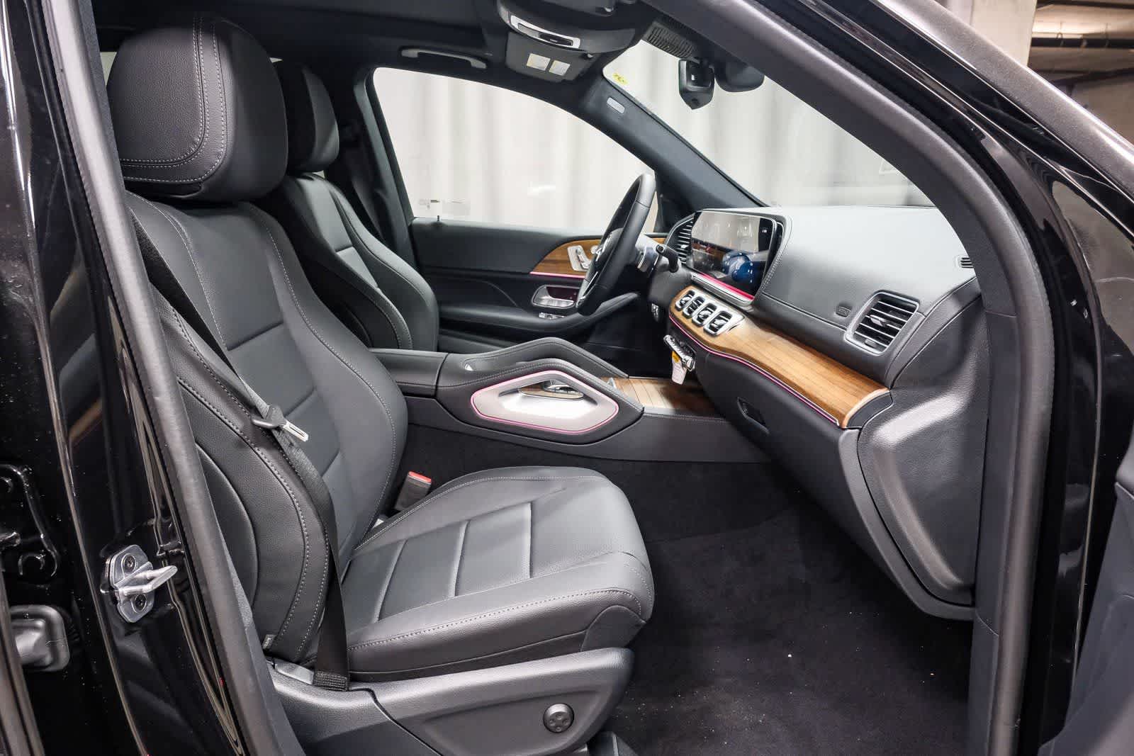 Thumbnail: 2026 Mercedes-Benz GLE - 17