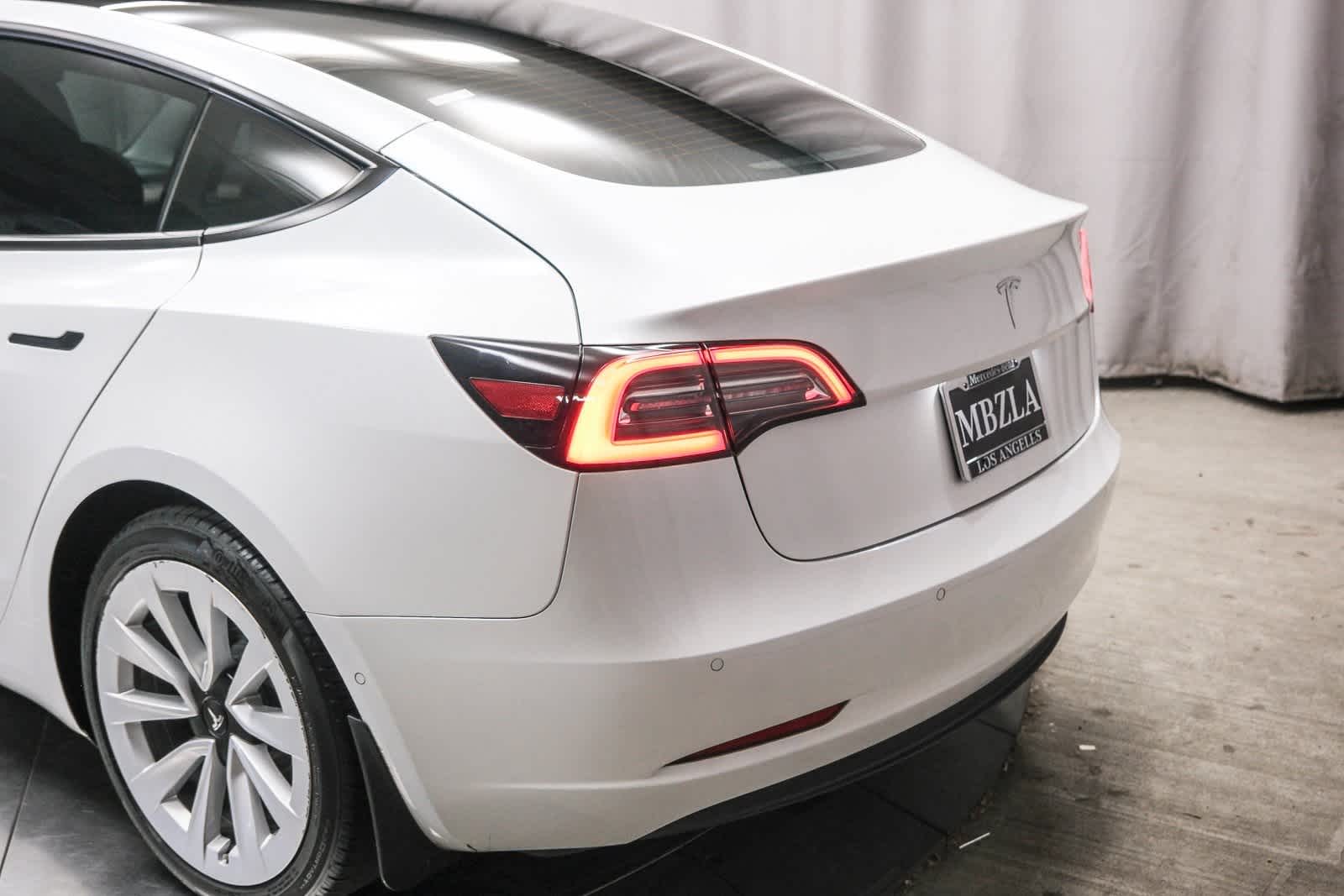 Thumbnail: 2021 Tesla Model 3 - 8