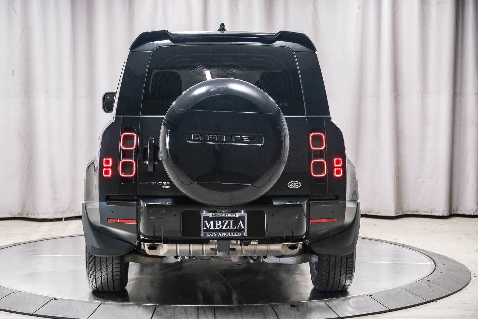 Thumbnail: 2022 Land Rover Defender - 3