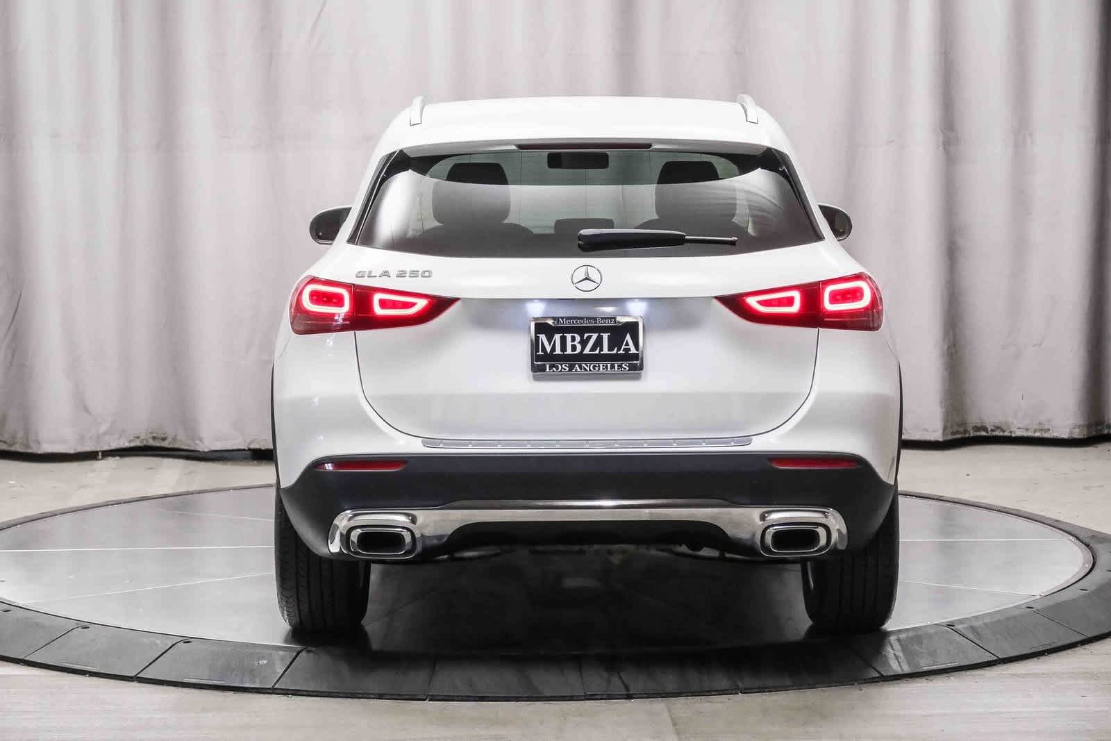 Thumbnail: 2022 Mercedes-Benz GLA - 3